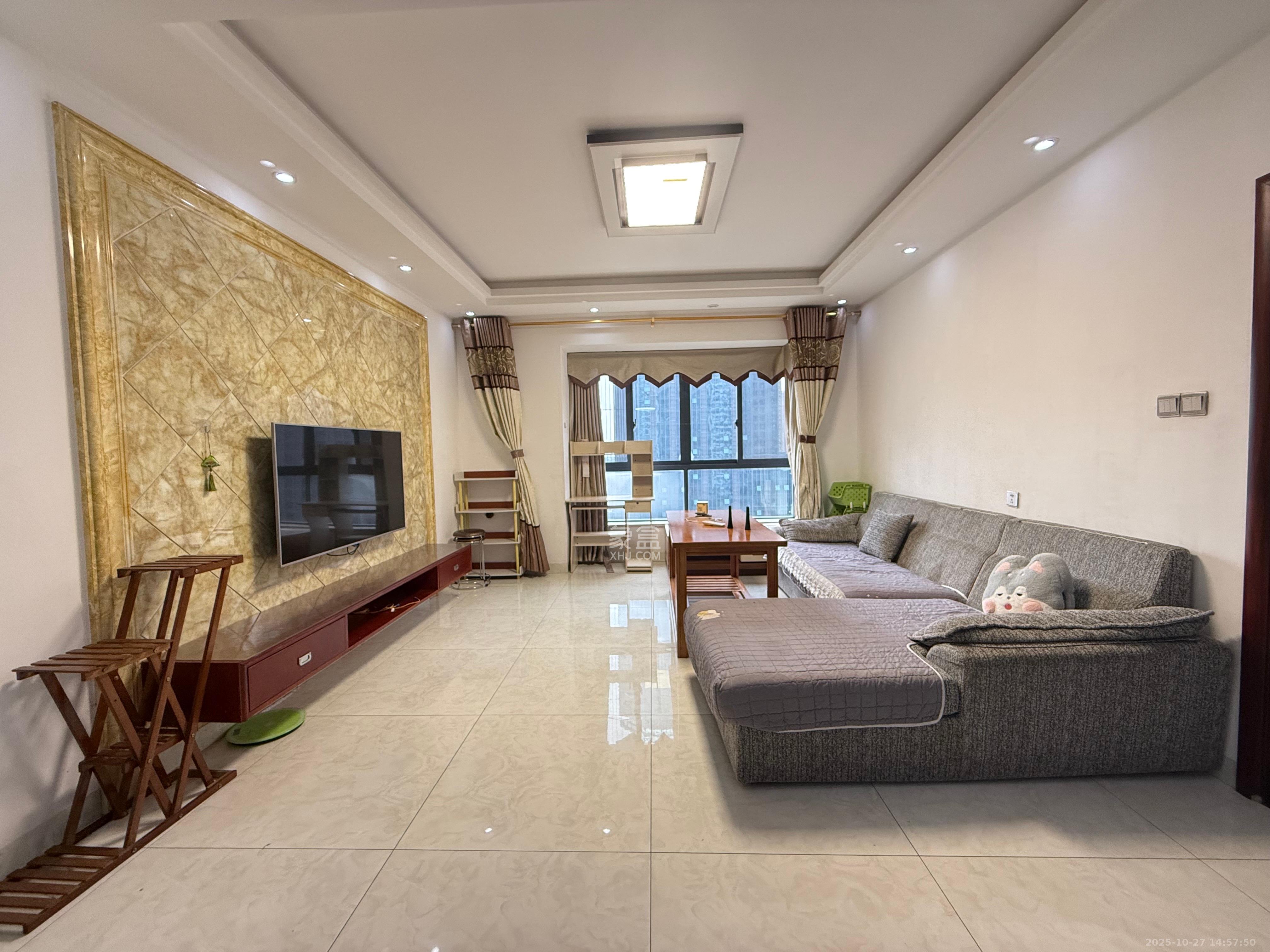 恒基凯旋门一二期  4室2厅2卫    2800.0元/月 恒基凯旋门一二期  4室2厅2卫    2800.0元/月