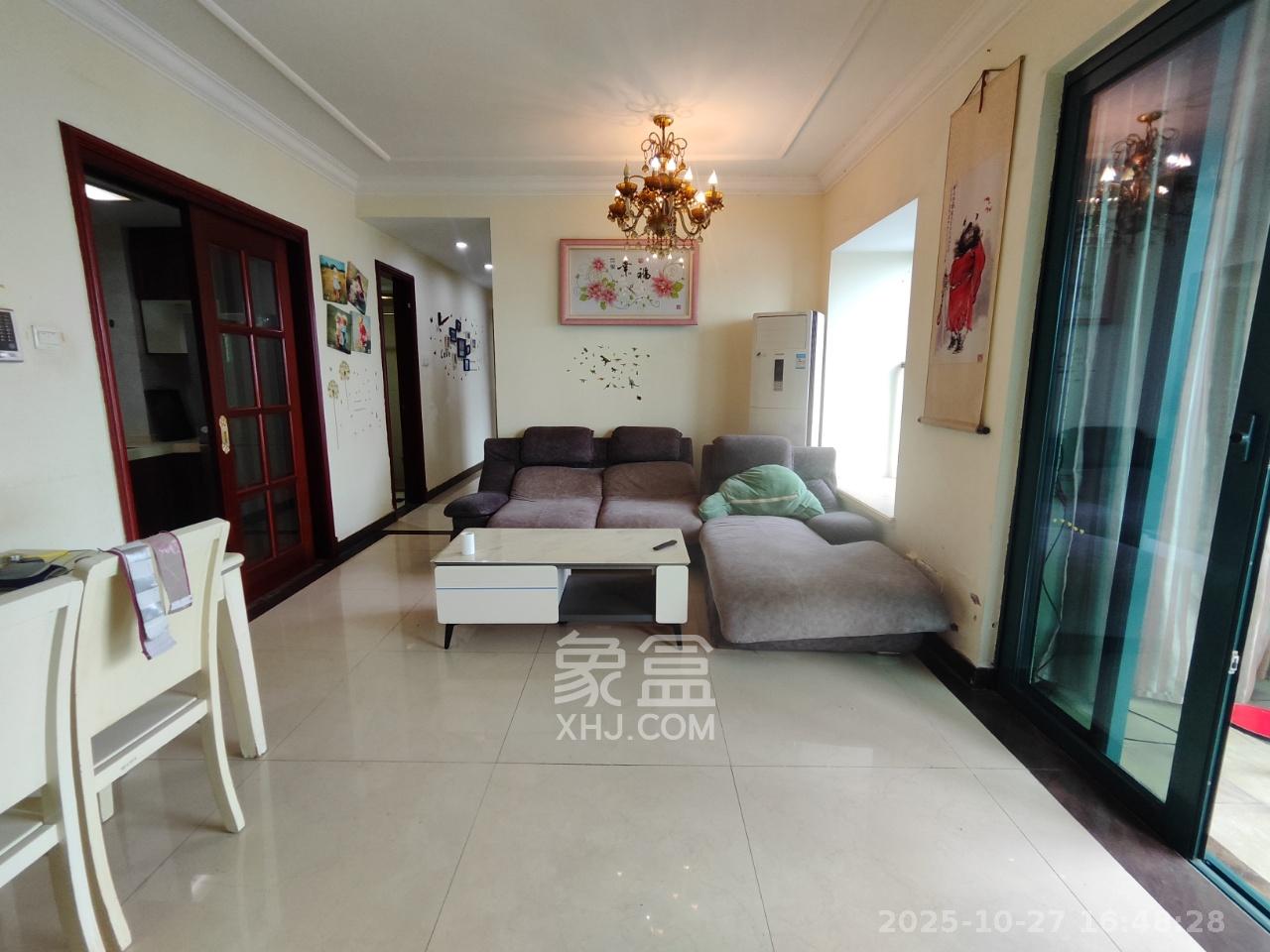 恒大雅苑  3室2厅2卫    2600.0元/月 恒大雅苑  3室2厅2卫    2600.0元/月