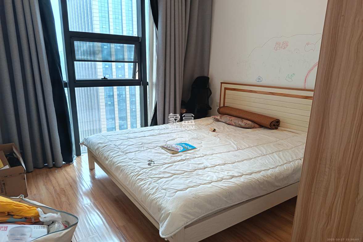 万坤图财富广场  3室2厅1卫    6000.0元/月 万坤图财富广场  3室2厅1卫    6000.0元/月室内图