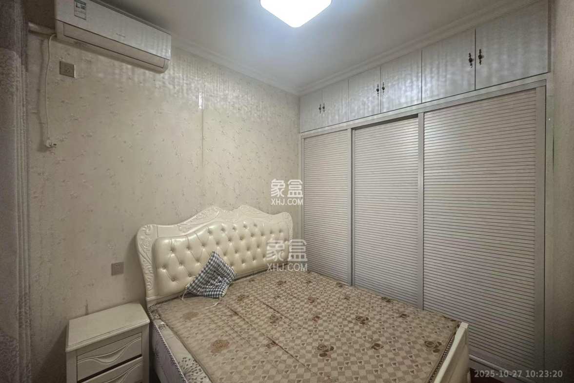 金地三千府(金地湖山樾、金地自在城) 3室2厅1卫 1800.0元/月 金地三千府(金地湖山樾、金地自在城) 3室2厅1卫 1800.0元/月室内图