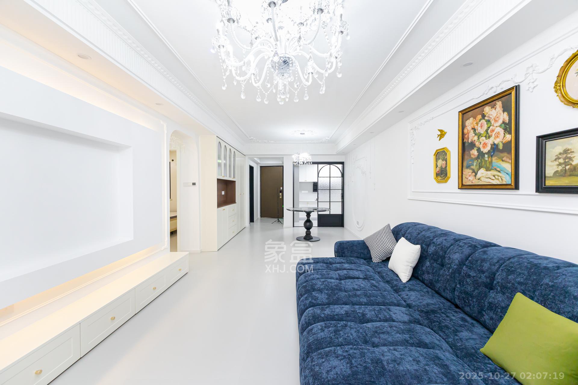 越秀湘江星汇城二期  4室2厅2卫    132.8万客厅