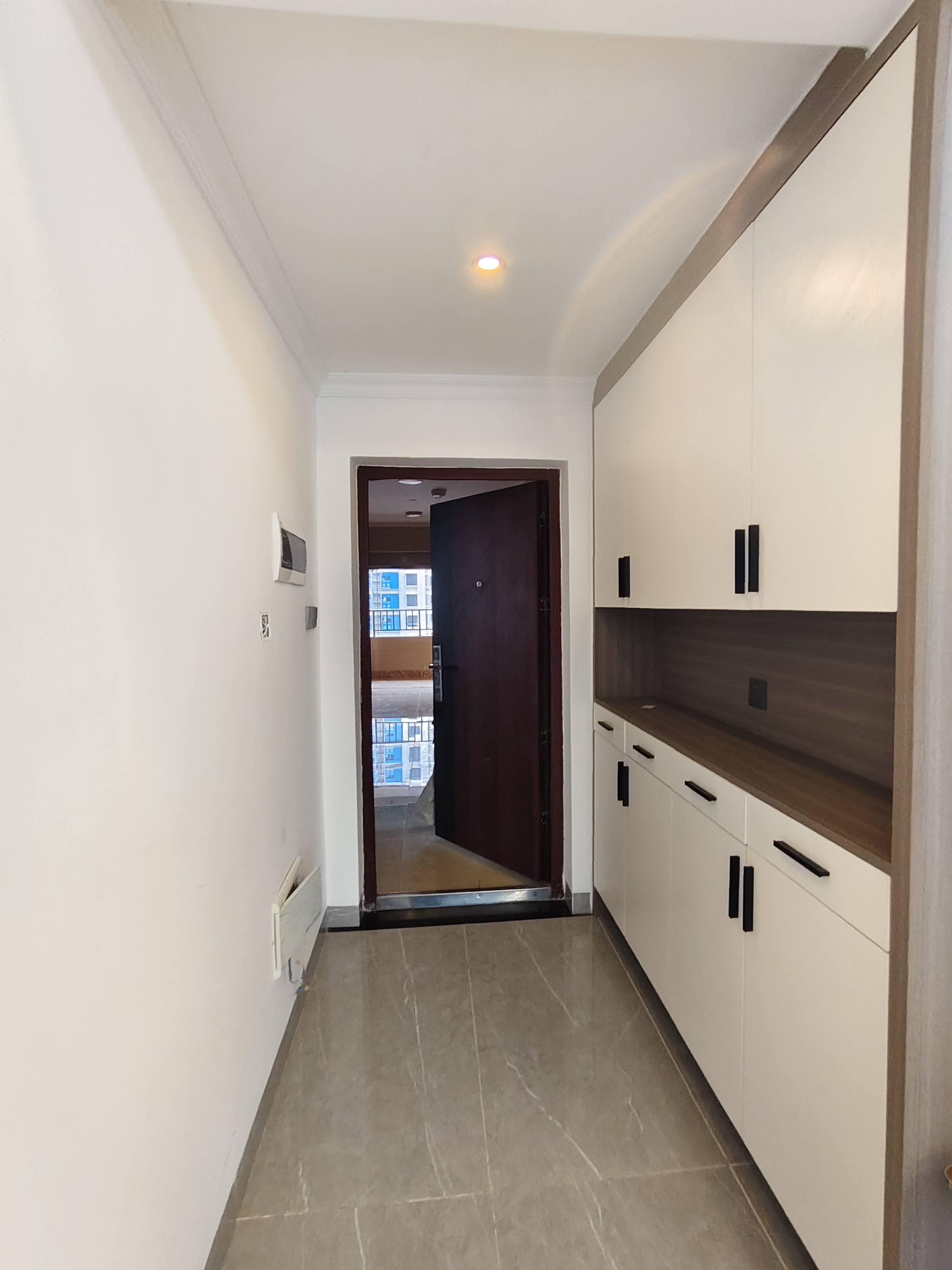 润龙花园  3室2厅1卫    2800.0元/月 润龙花园  3室2厅1卫    2800.0元/月室内图