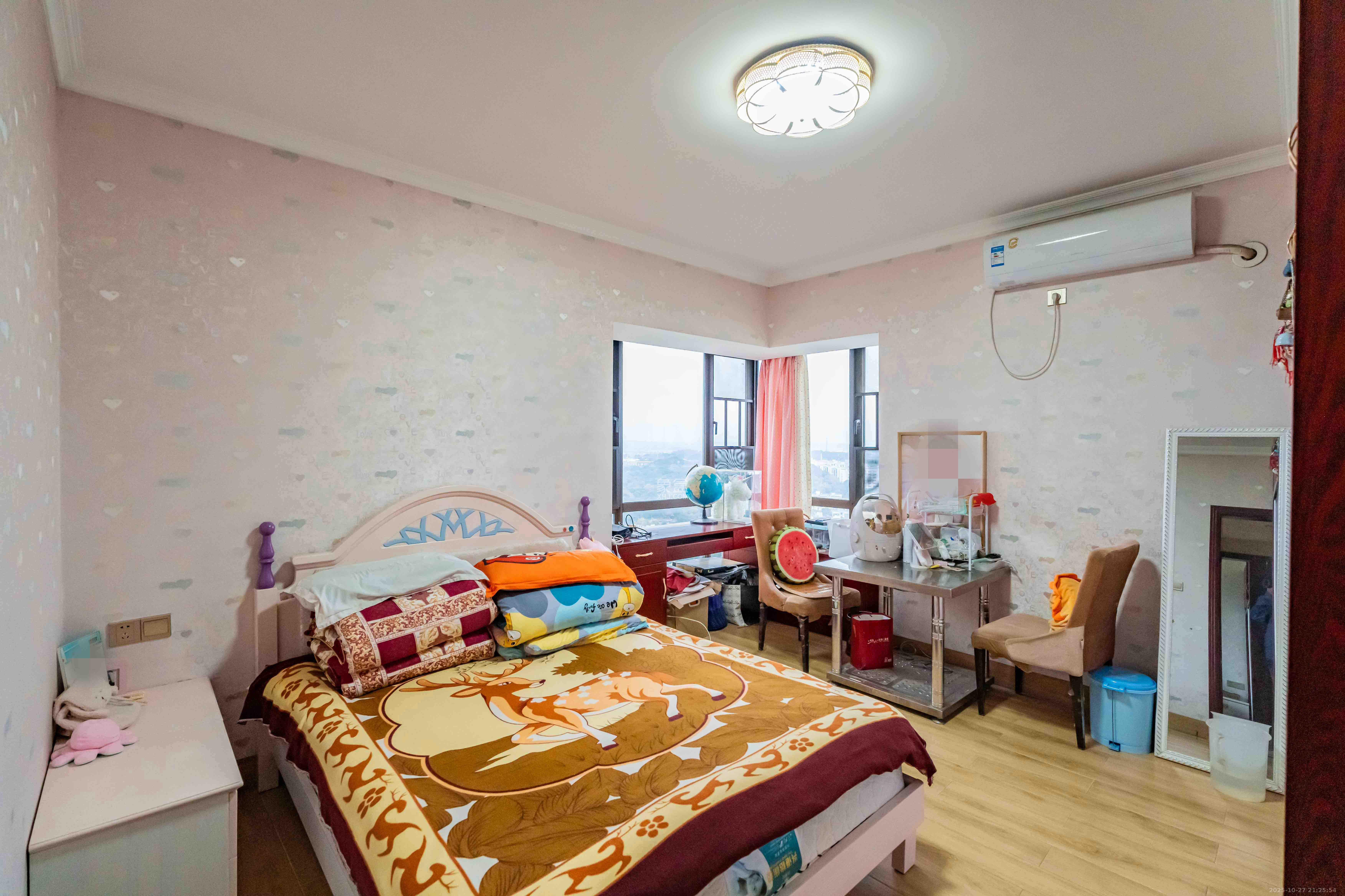 海洋半岛(月珑湾)  3室2厅2卫    3200.0元/月 海洋半岛(月珑湾)  3室2厅2卫    3200.0元/月室内图