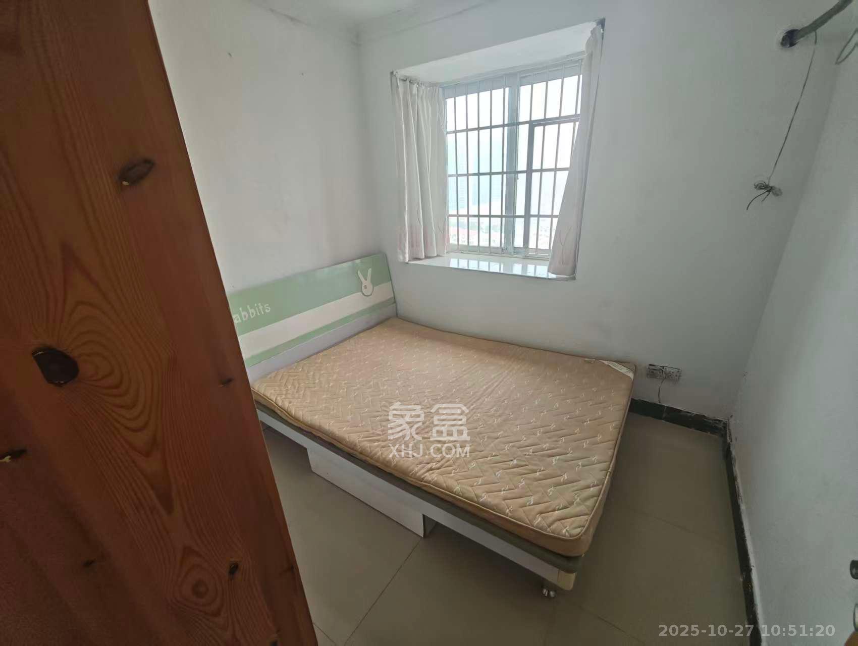 龙王港社区  2室2厅1卫    2400.0元/月 龙王港社区  2室2厅1卫    2400.0元/月室内图