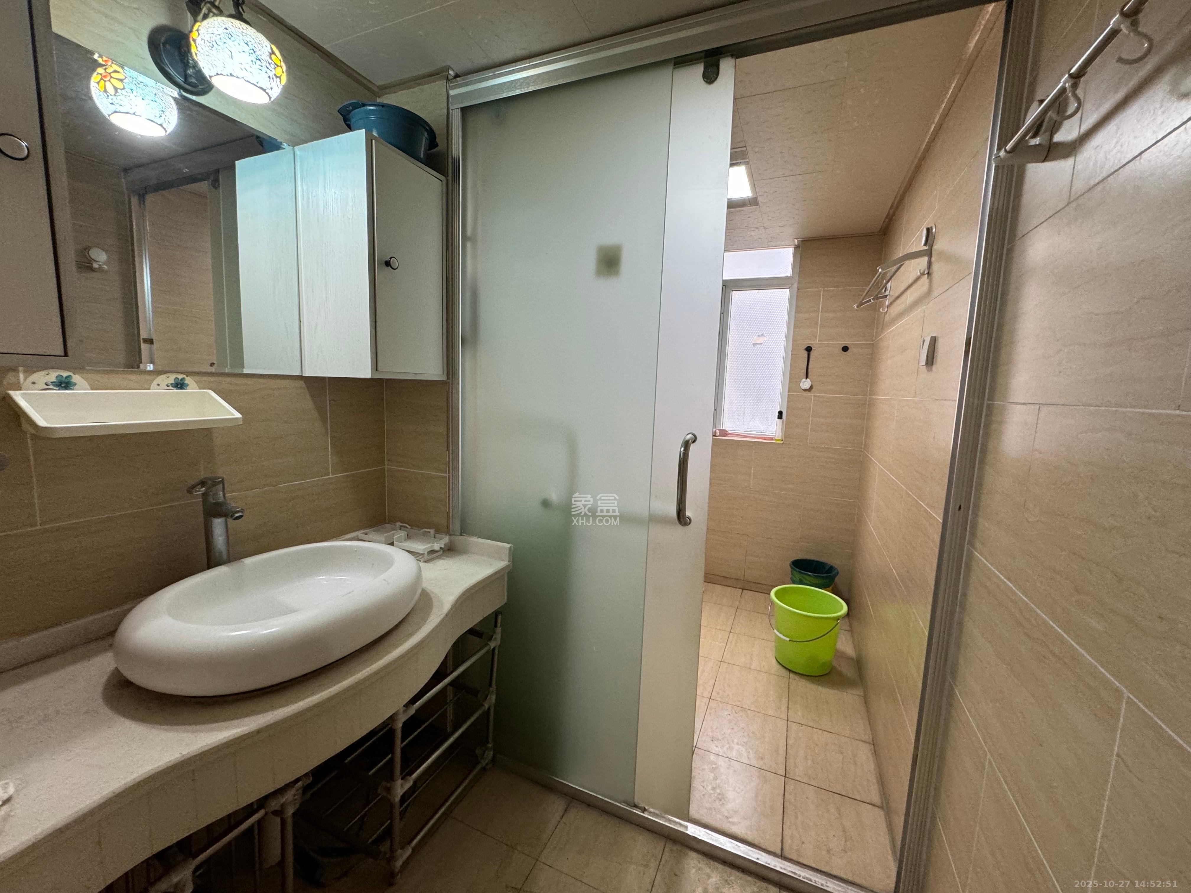 泊爱蓝湾  3室2厅1卫    3000.0元/月室内图