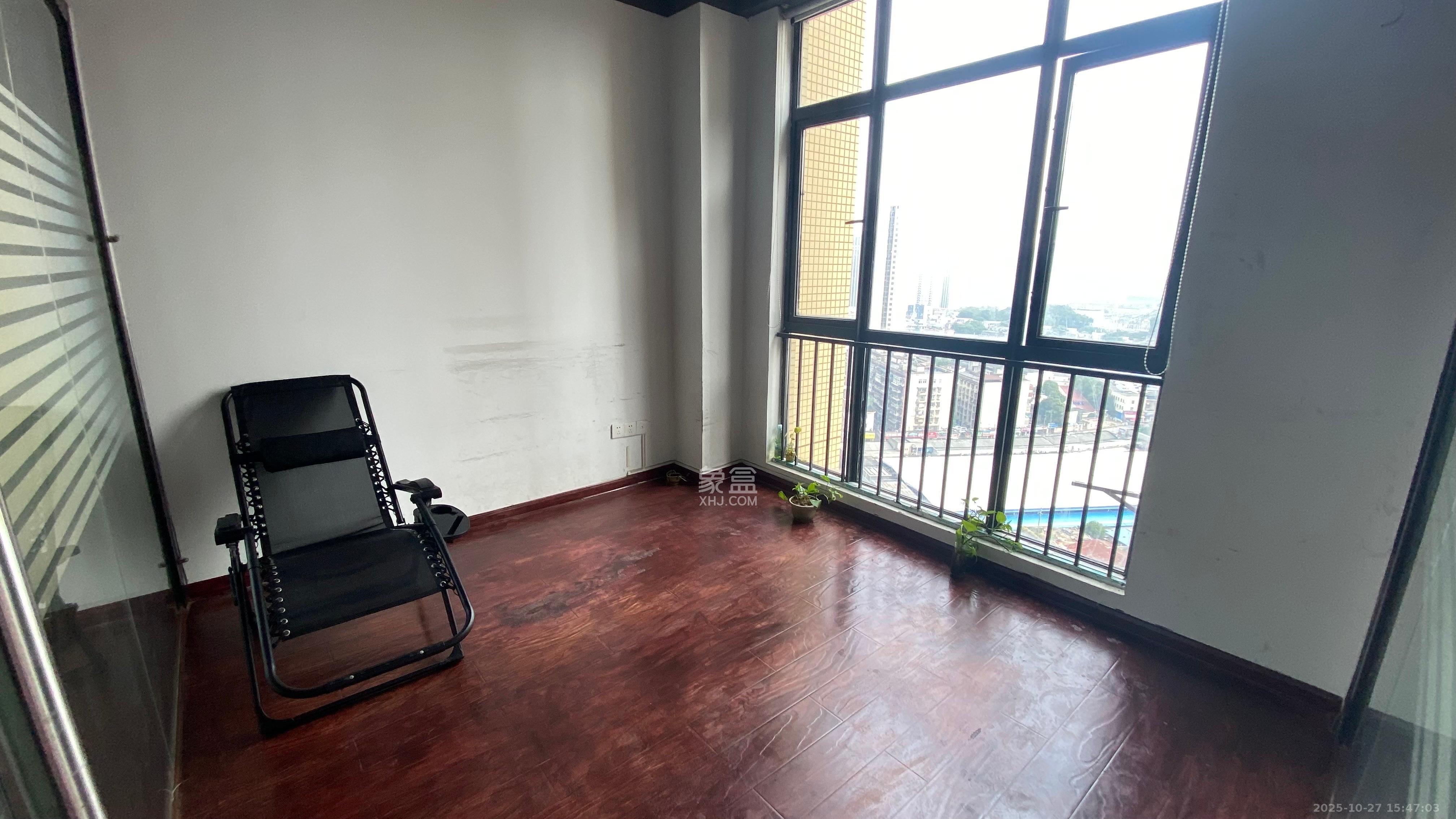 叠彩兰亭  1室1厅1卫    3000.0元/月室内图