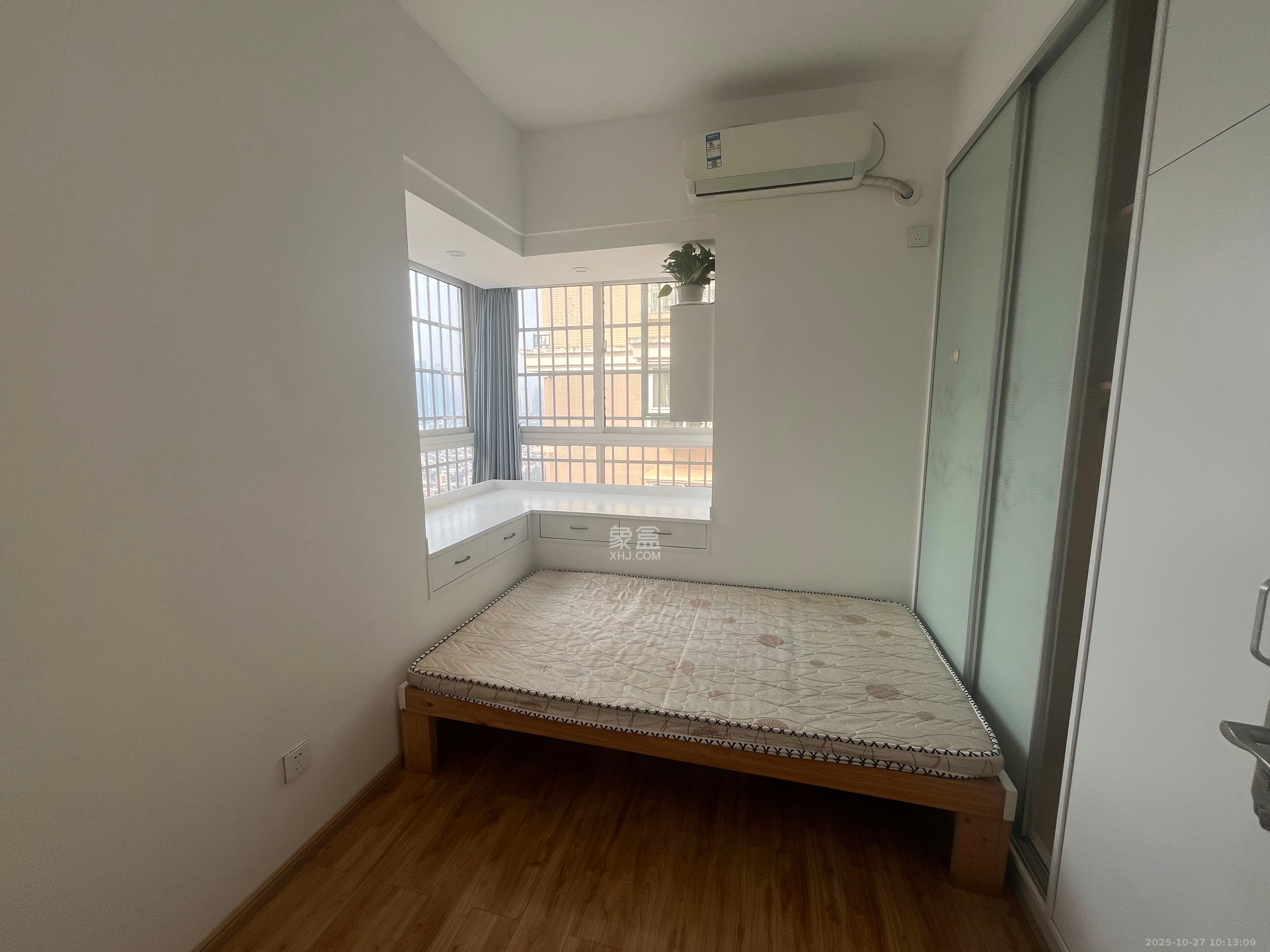 上河国际C区 3室2厅1卫 2800.0元/月 上河国际C区 3室2厅1卫 2800.0元/月室内图