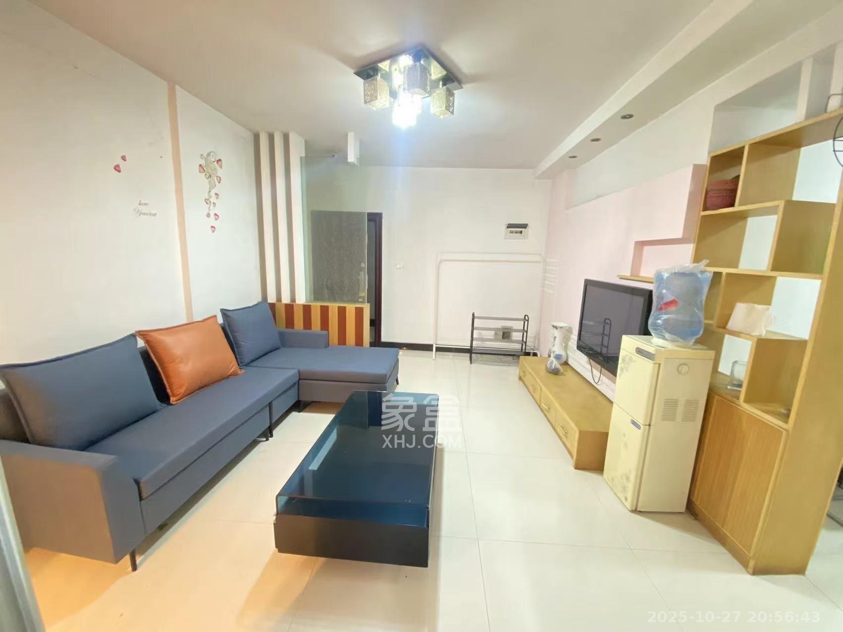 巧克力空间(建鸿达现代大厦) 3室1厅1卫 2100.0元/月 巧克力空间(建鸿达现代大厦) 3室1厅1卫 2100.0元/月室内图