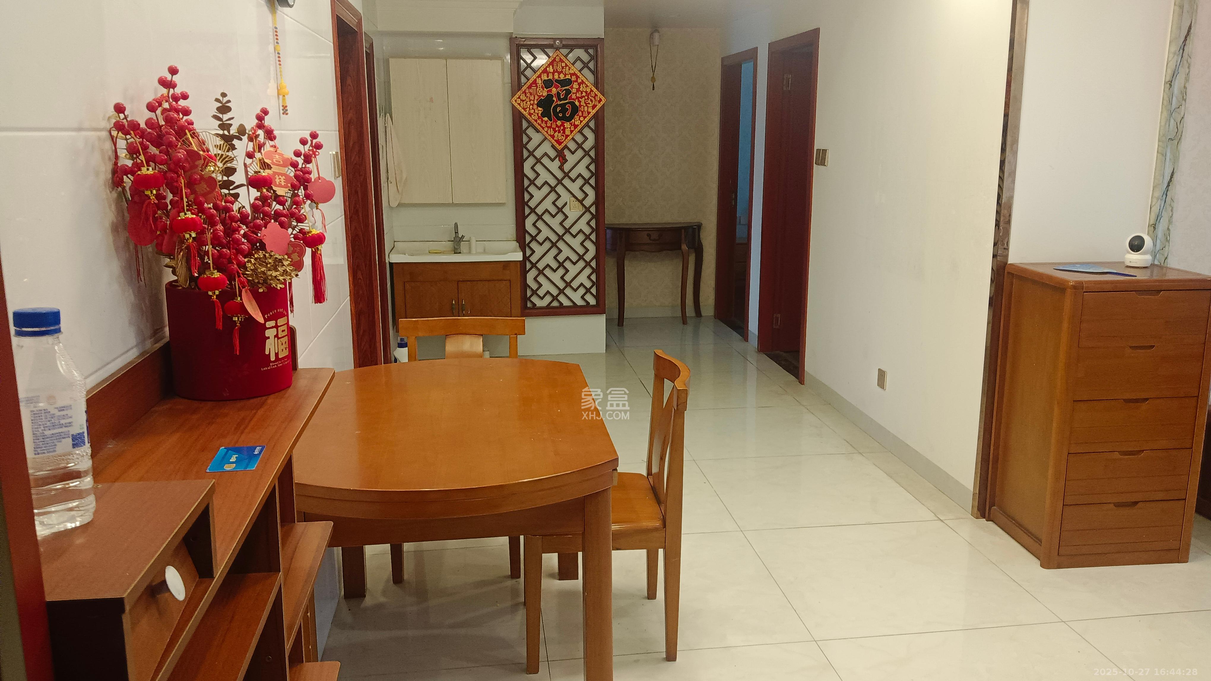 曙光领峰（曙光家园）  3室2厅2卫    2500.0元/月室内图