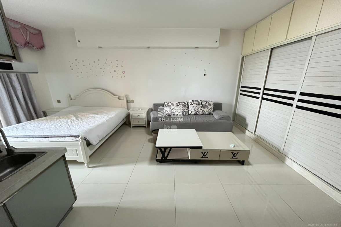 君悦紫园 1室1厅1卫 1700.0元/月 君悦紫园 1室1厅1卫 1700.0元/月室内图