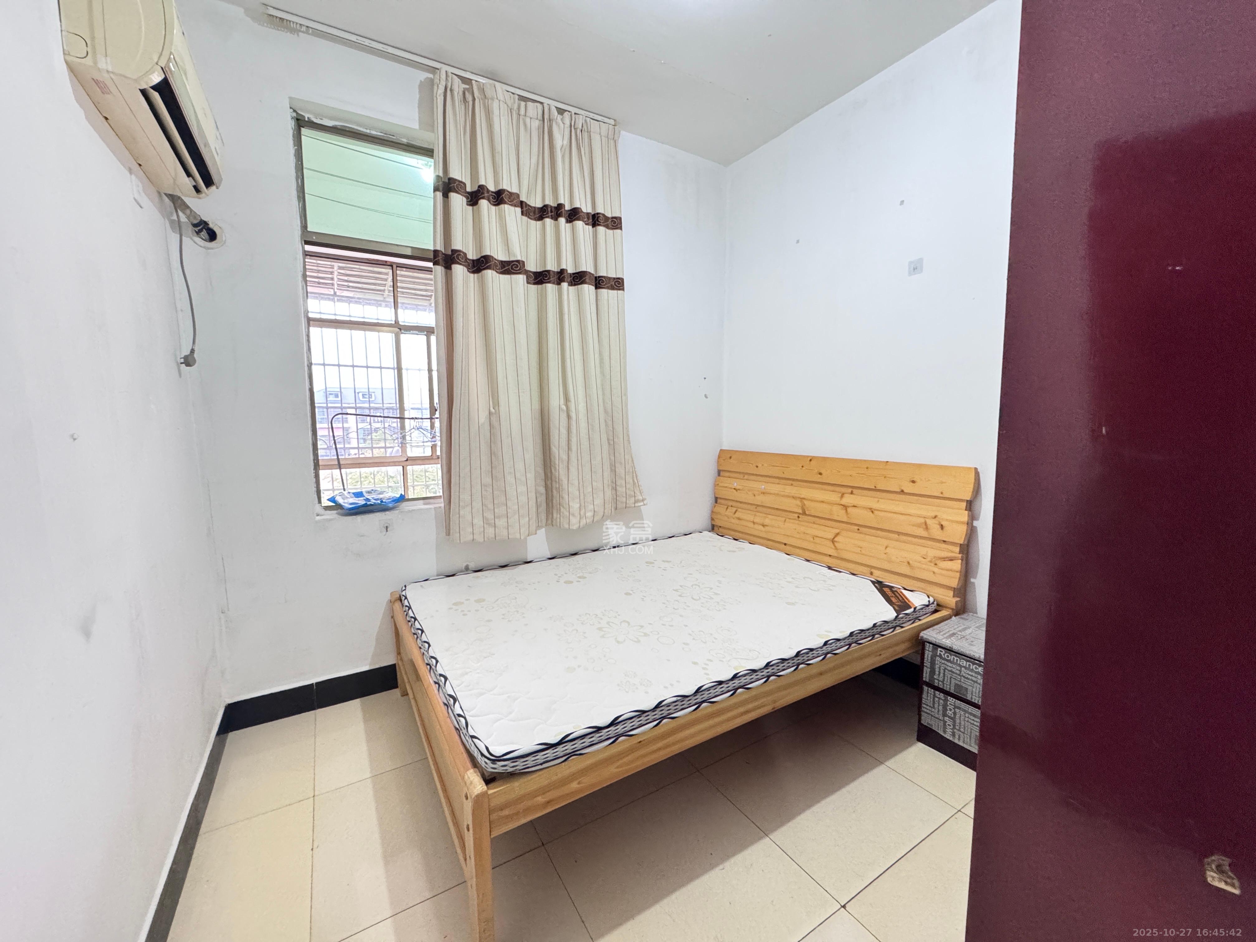 华美佳园(鄱阳佳园)  1室1厅0卫    1400.0元/月室内图