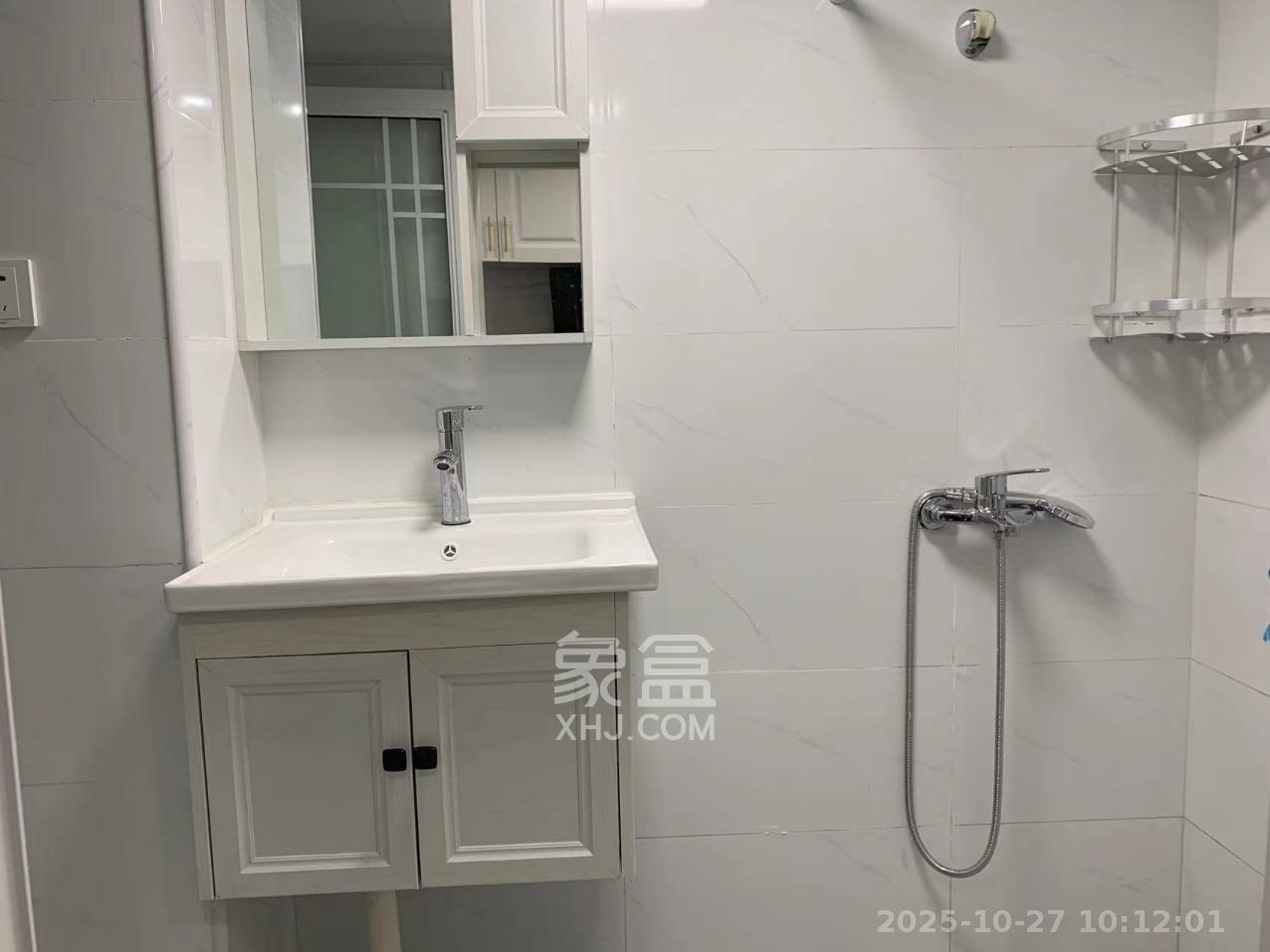 卓越江岸 1室1厅1卫 2600.0元/月 卓越江岸 1室1厅1卫 2600.0元/月室内图