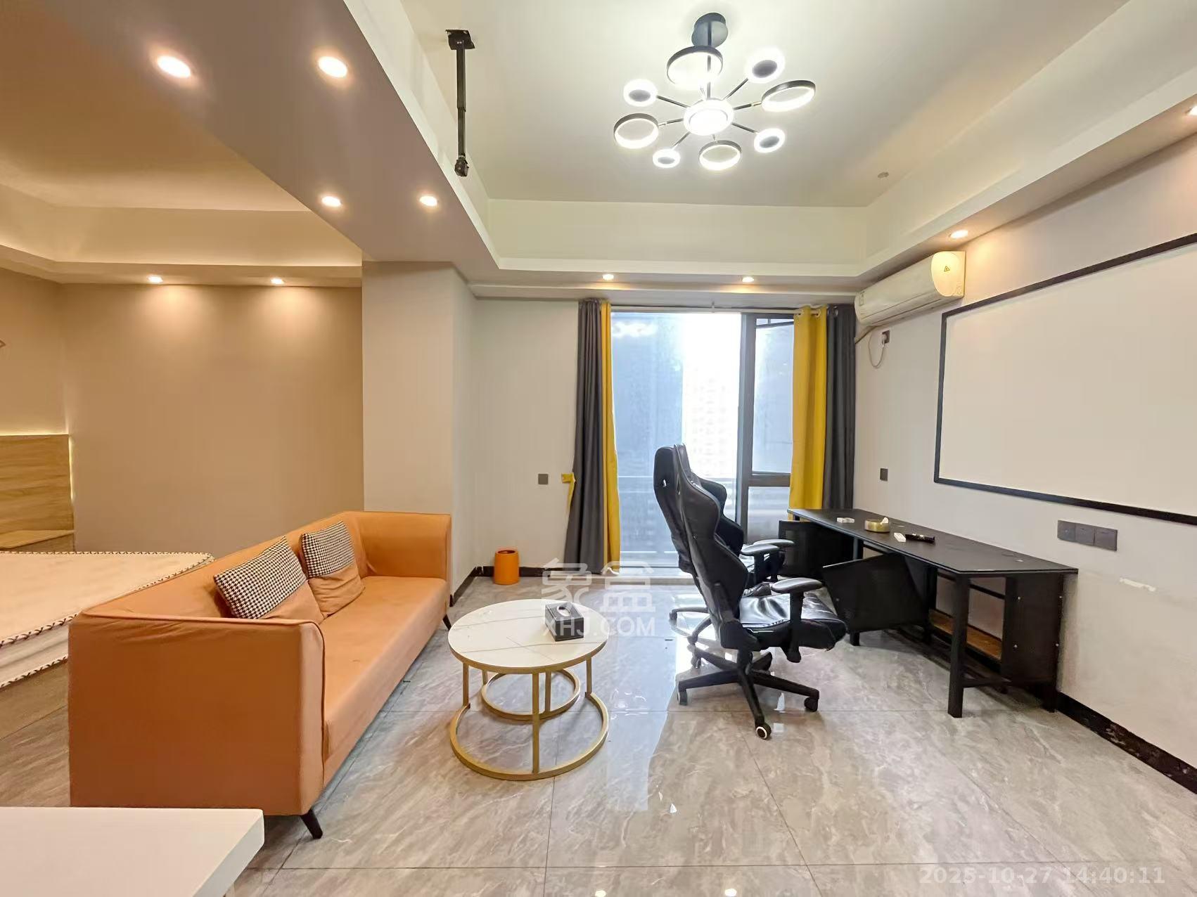 万润时光里  1室1厅1卫    1500.0元/月 万润时光里  1室1厅1卫    1500.0元/月室内图