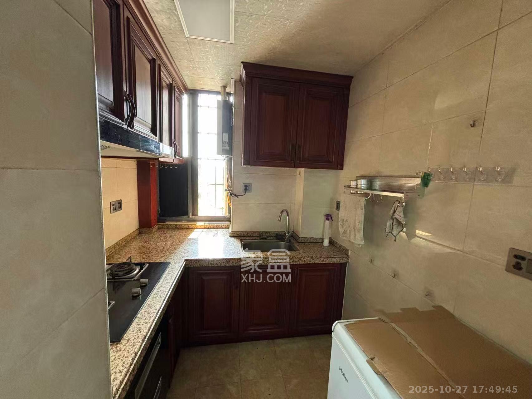 鑫远御文台一期  2室2厅1卫    2380.0元/月 鑫远御文台一期  2室2厅1卫    2380.0元/月室内图