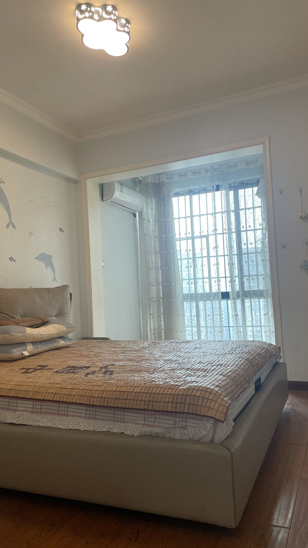 鹏利广场  3室2厅2卫    2100.0元/月室内图