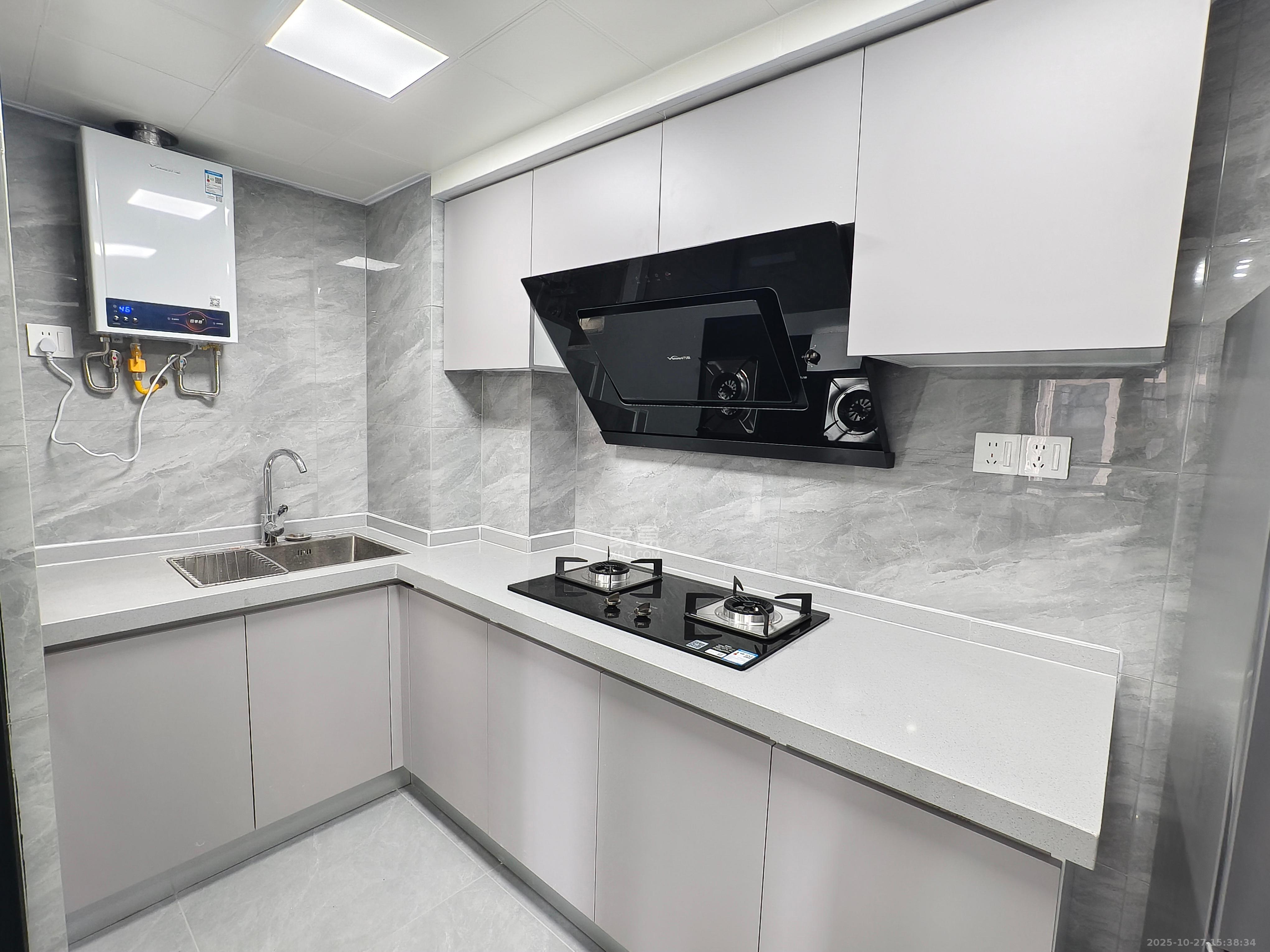 新城悦隽公园  2室1厅1卫    2000.0元/月室内图