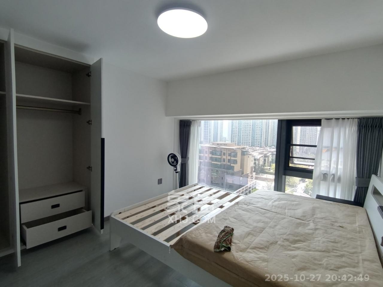 卓越中寰  2室1厅1卫    2500.0元/月室内图