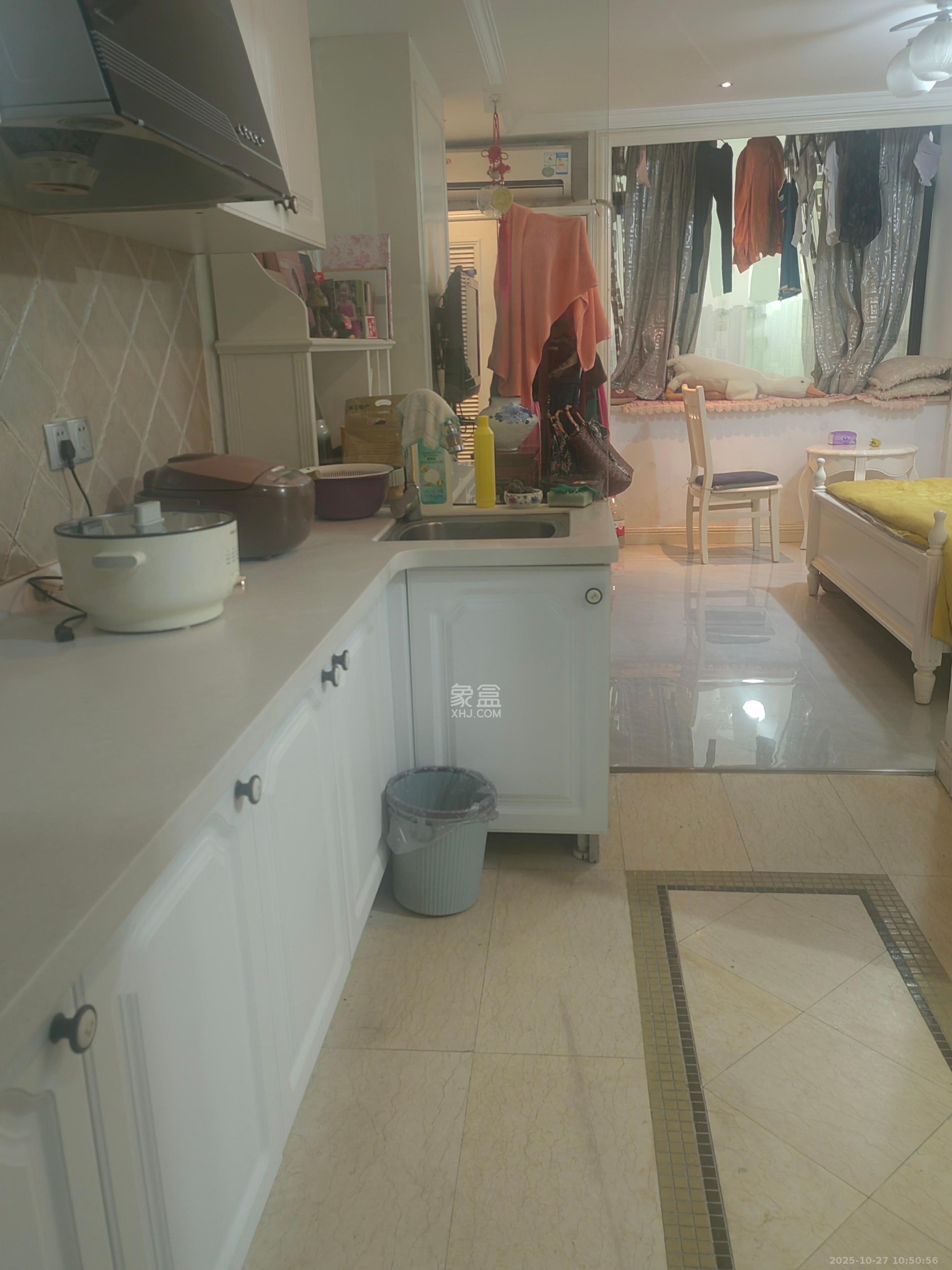 沁园春御院 1室1厅1卫 1300.0元/月 沁园春御院 1室1厅1卫 1300.0元/月室内图