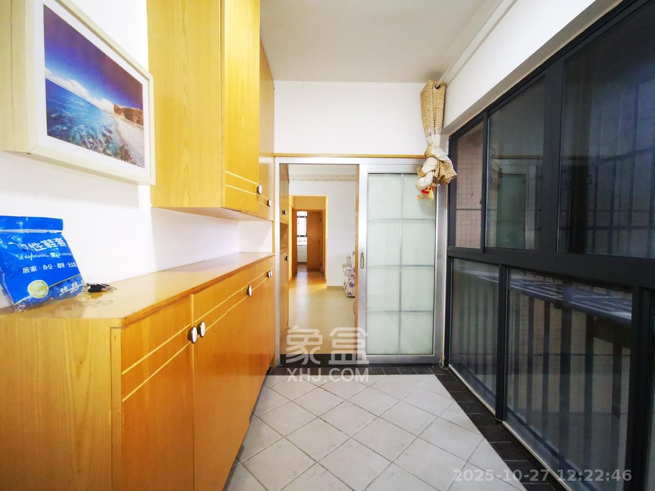 保利麓谷林语A区 1室2厅1卫 2300.0元/月 保利麓谷林语A区 1室2厅1卫 2300.0元/月室内图