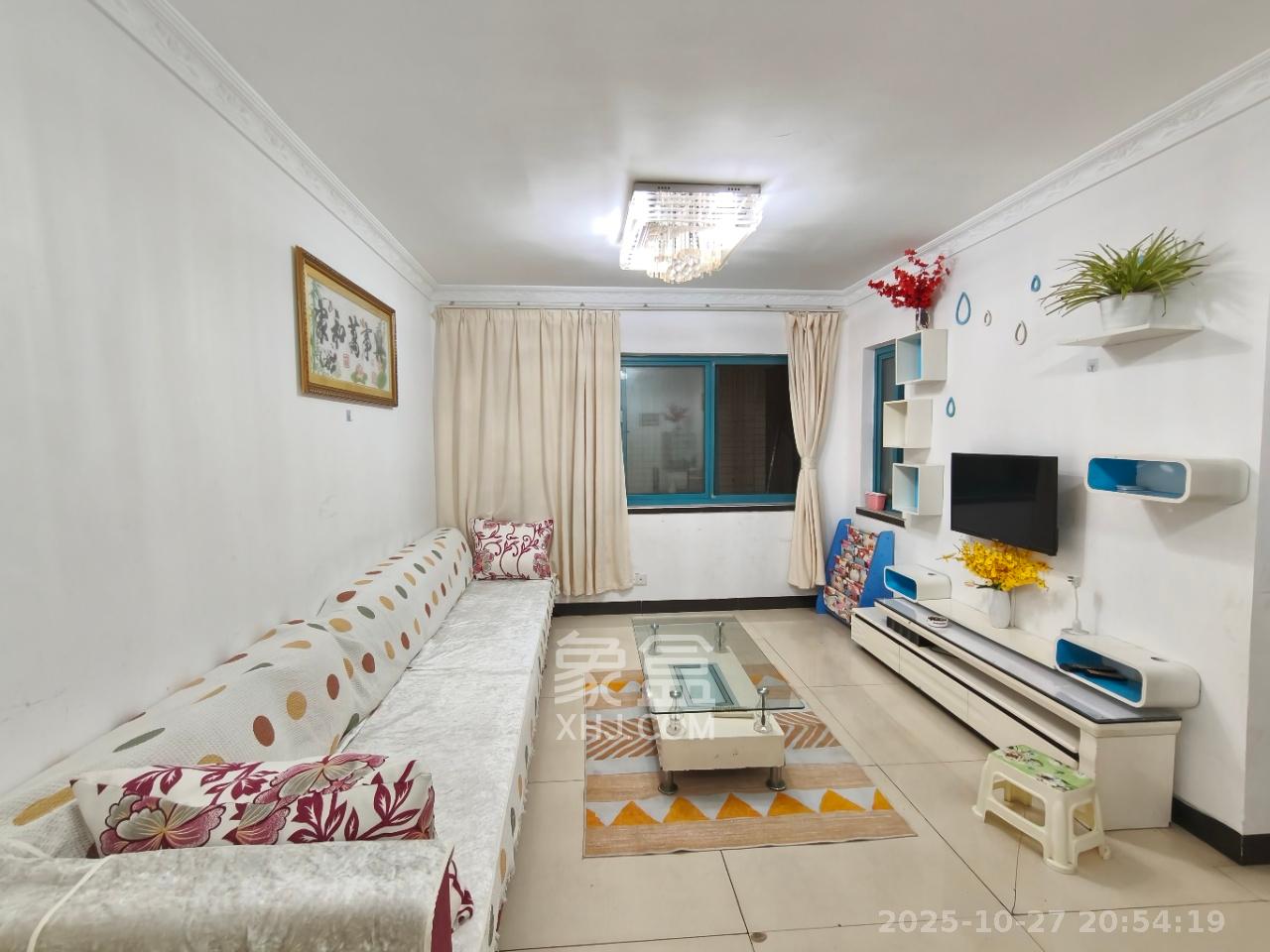 蝴蝶谷 2室2厅1卫 1400.0元/月 蝴蝶谷 2室2厅1卫 1400.0元/月室内图