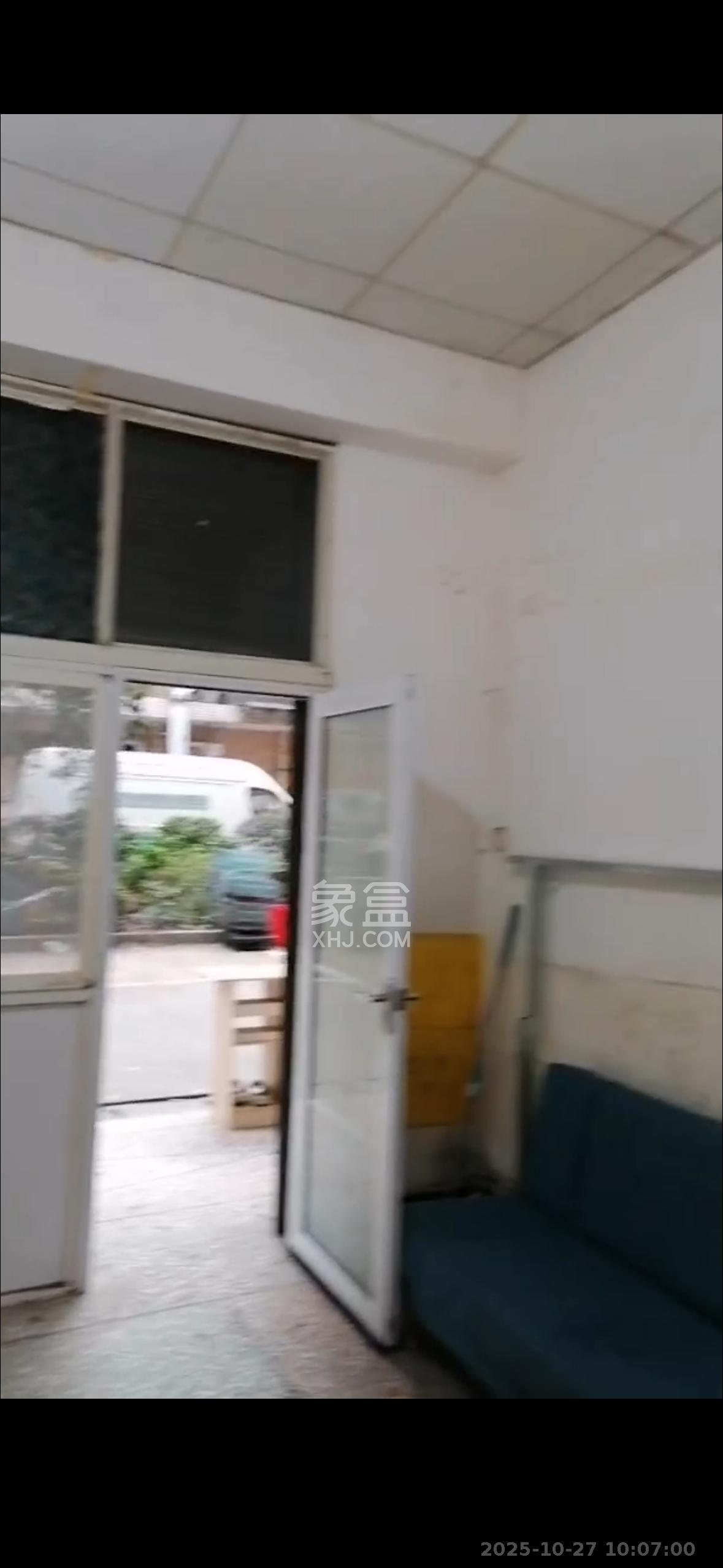 黄鹤小区4片 1室1厅1卫 950.0元/月 黄鹤小区4片 1室1厅1卫 950.0元/月室内图