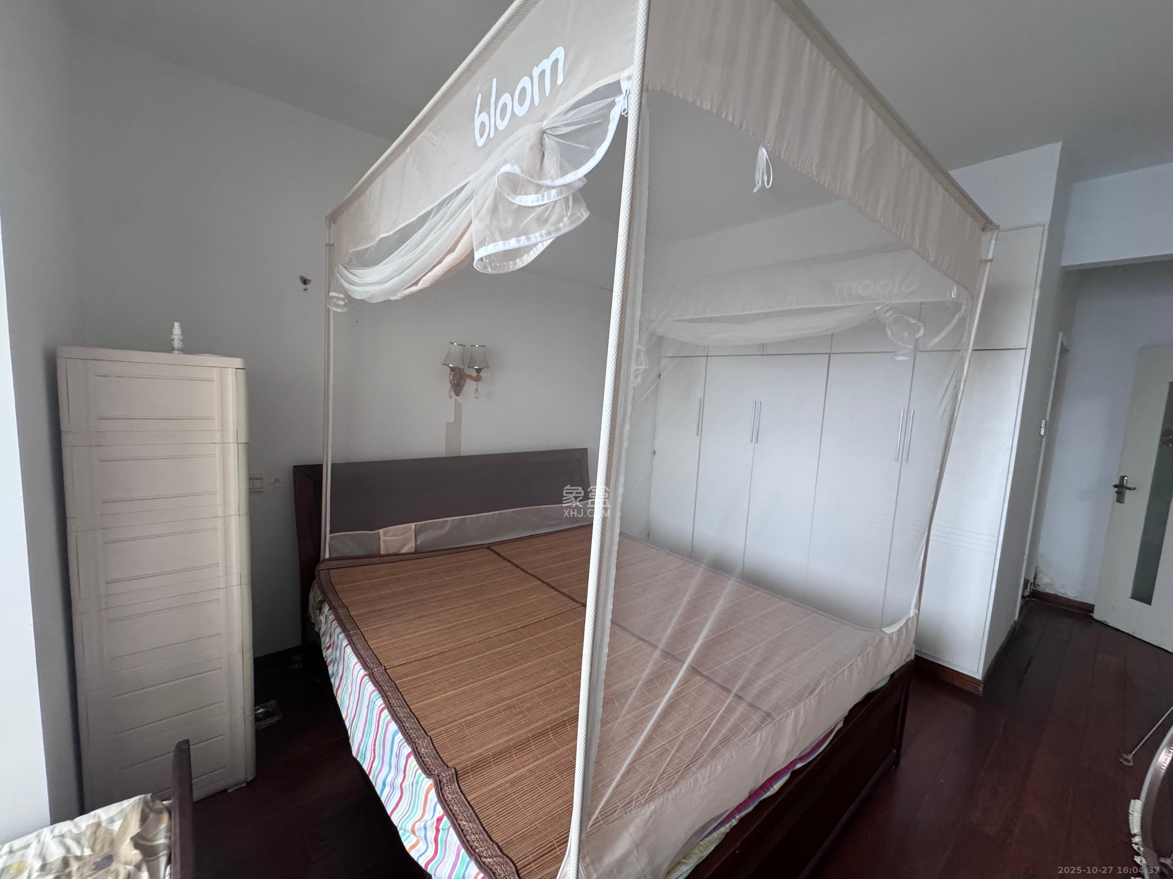 滨湖嘉园(湖滨小区)  2室2厅2卫    2200.0元/月 滨湖嘉园(湖滨小区)  2室2厅2卫    2200.0元/月室内图