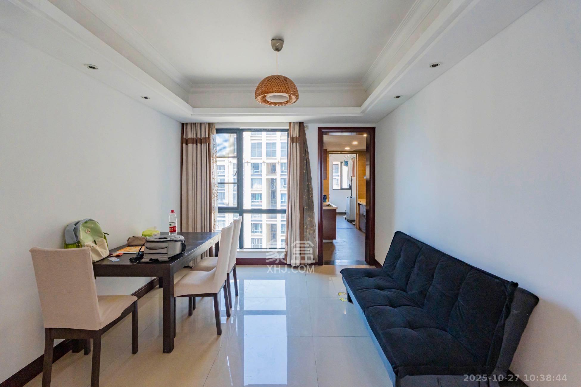 复地崑玉国际一期  3室2厅2卫    6000.0元/月 复地崑玉国际一期  3室2厅2卫    6000.0元/月室内图