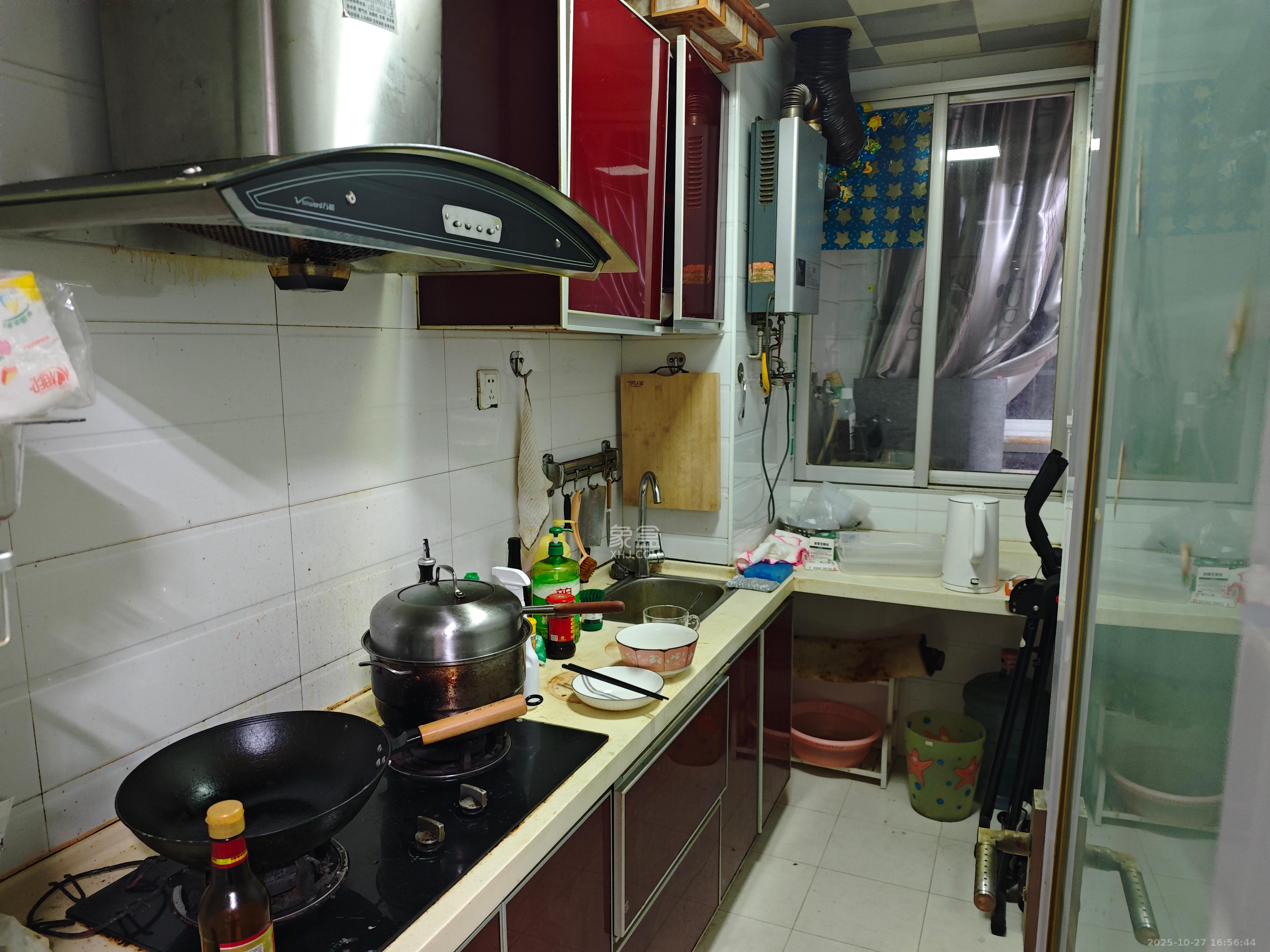 时代星城  1室1厅1卫    1050.0元/月室内图