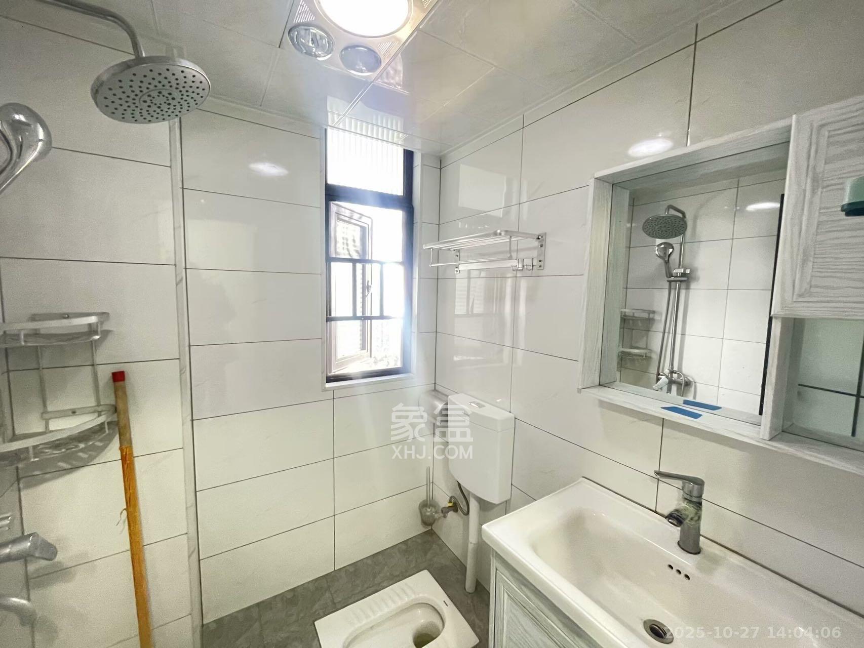 嘉雨东苑  2室1厅1卫    2800.0元/月 嘉雨东苑  2室1厅1卫    2800.0元/月室内图