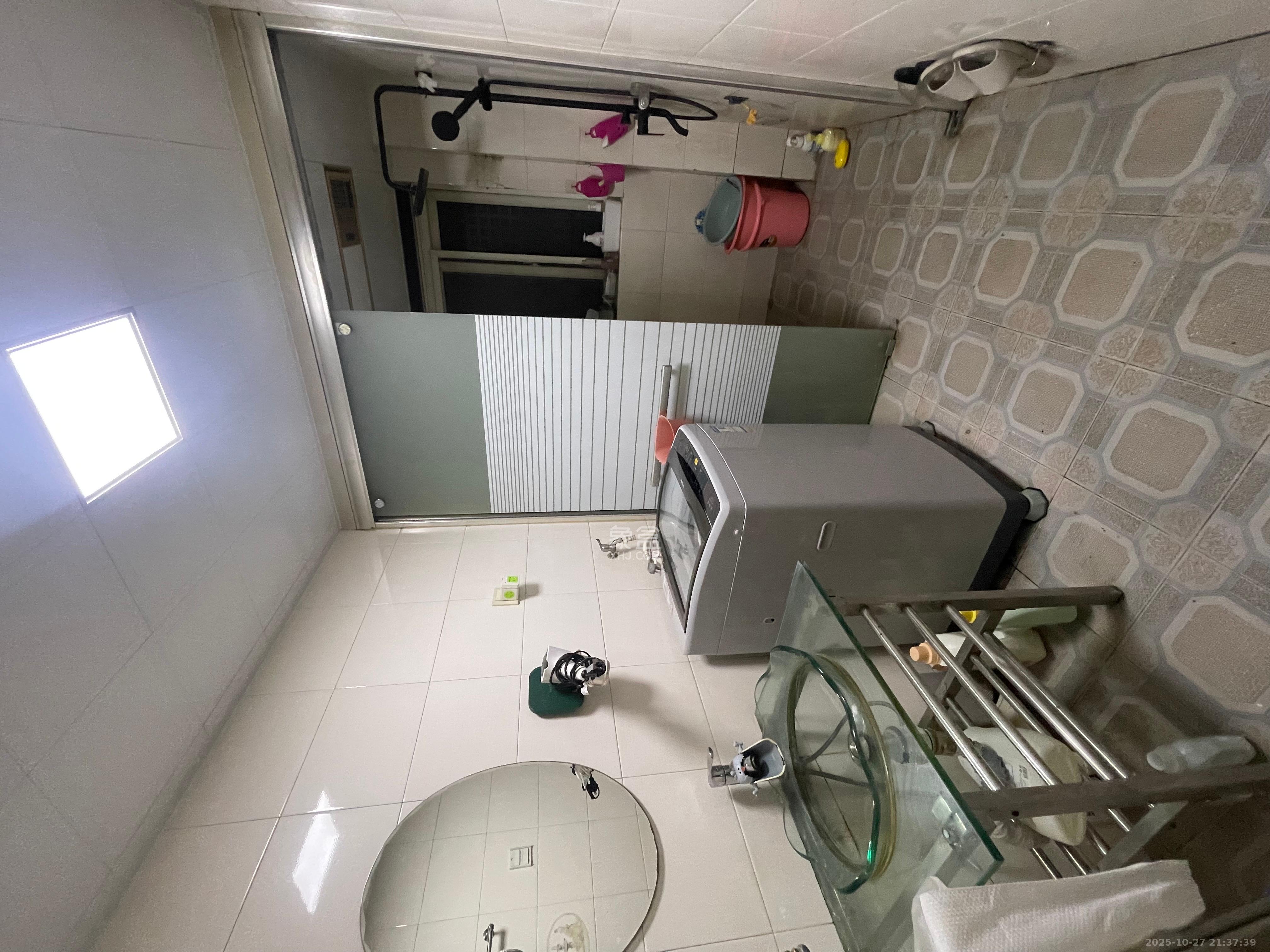 天翔新新家园 3室2厅1卫 1800.0元/月 天翔新新家园 3室2厅1卫 1800.0元/月室内图