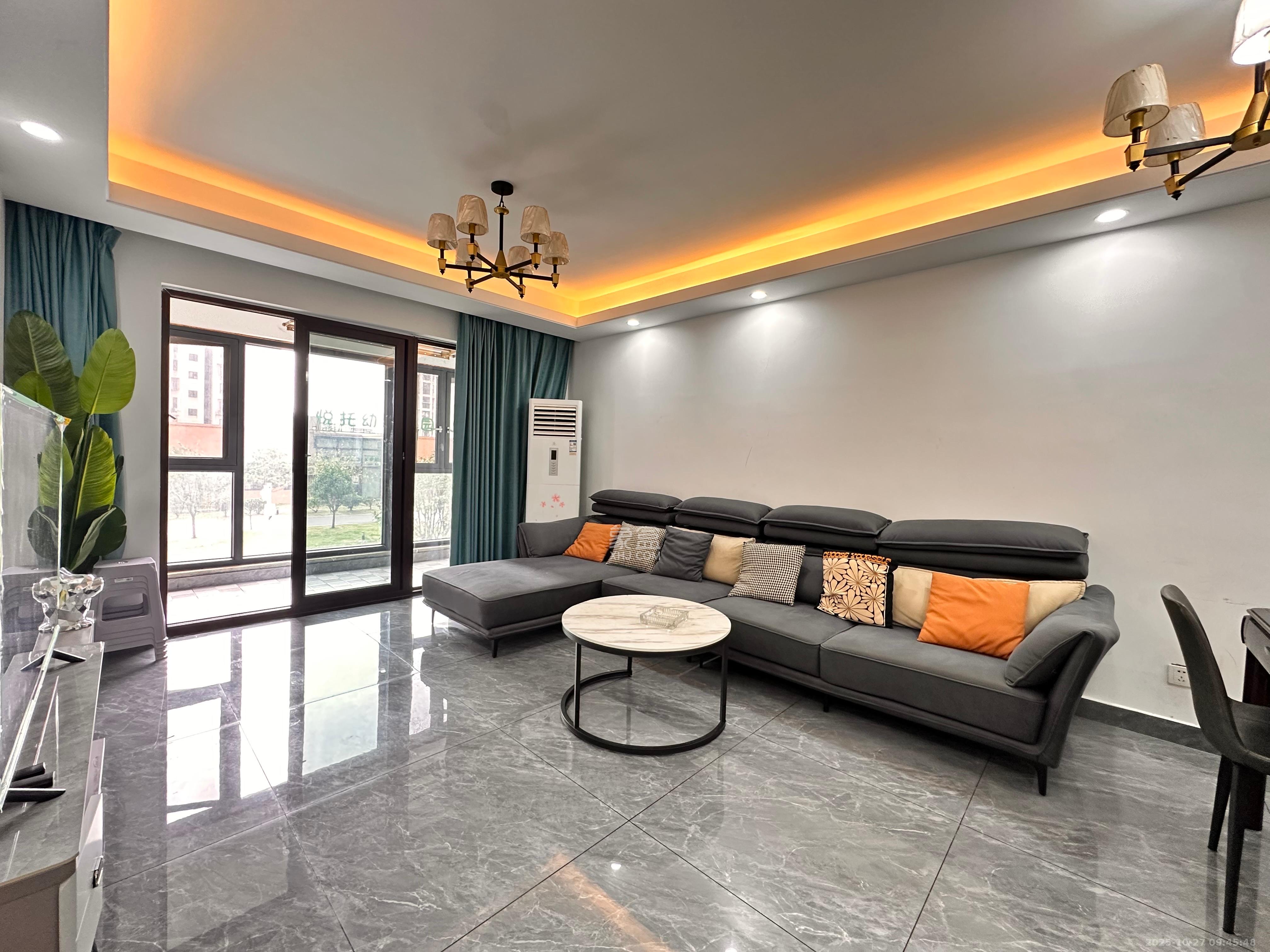 尚鑫海悦（新长海尚海城）  4室2厅2卫    2600.0元/月室内图