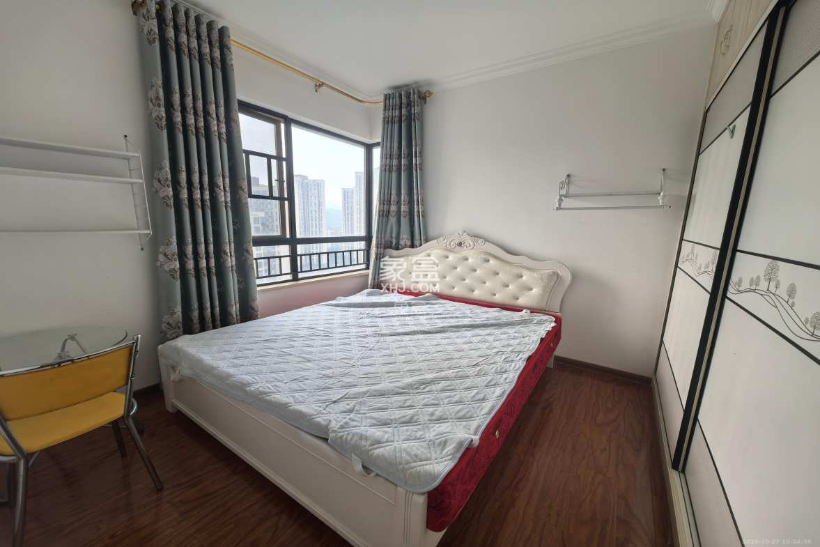 中海梅溪湖壹号  3室2厅1卫    2300.0元/月 中海梅溪湖壹号  3室2厅1卫    2300.0元/月室内图