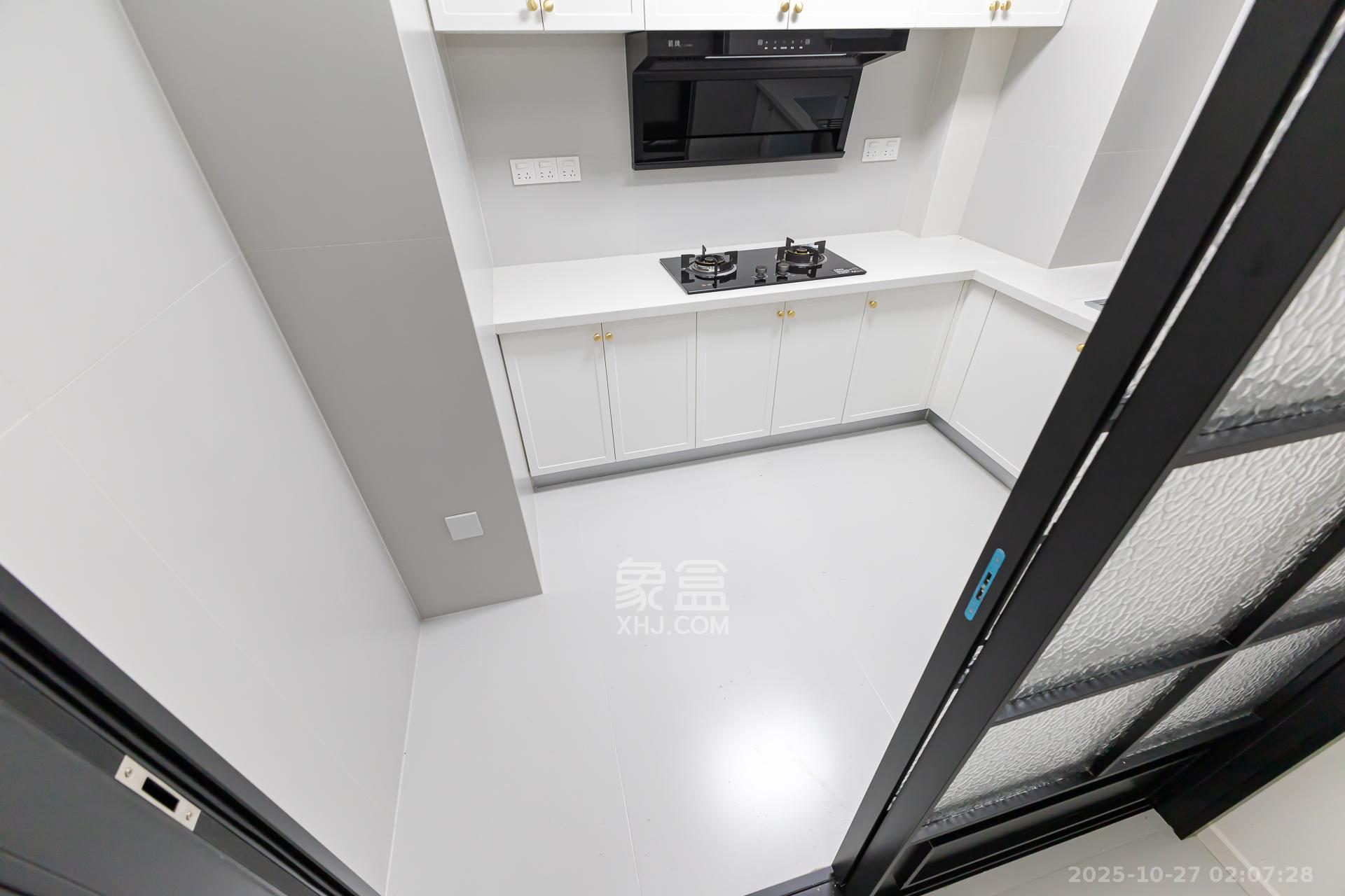 越秀湘江星汇城二期  4室2厅2卫    132.8万厨房