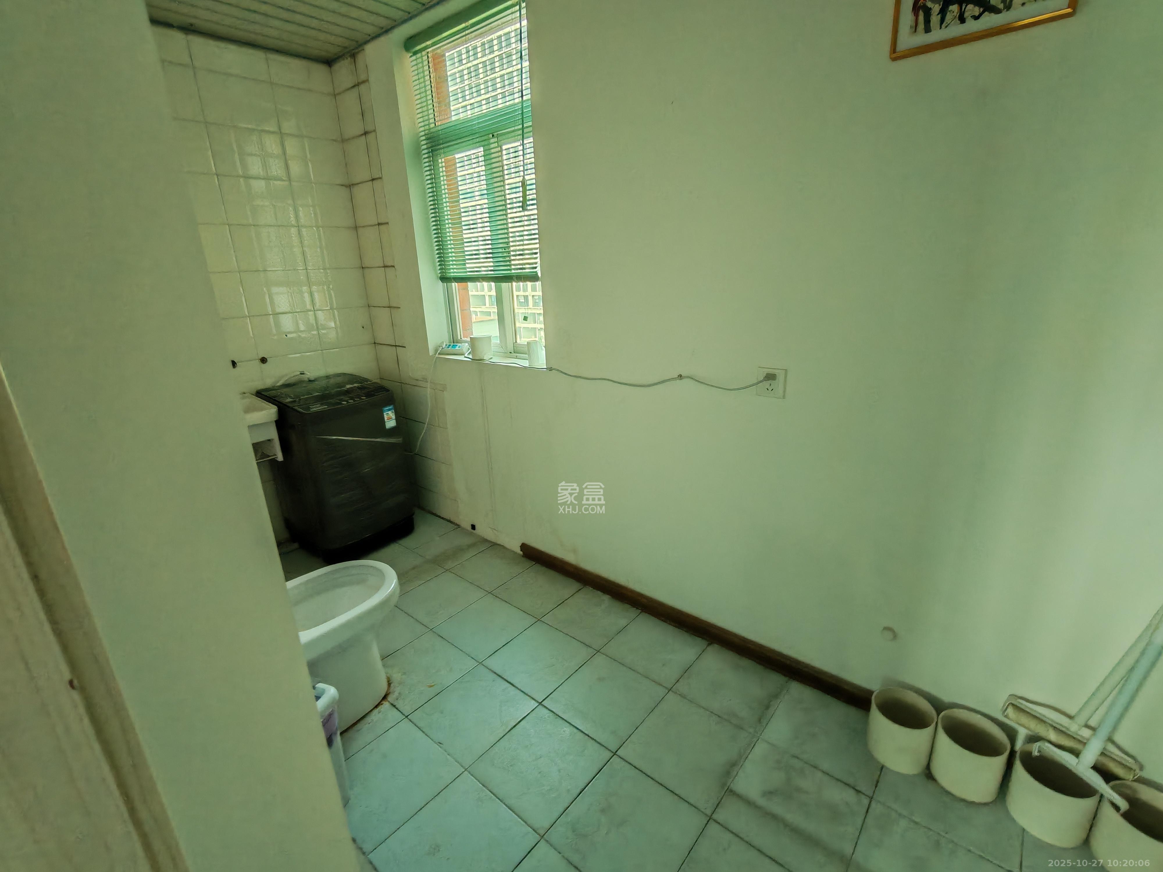 政力世纪大厦  1室2厅0卫    3200.0元/月 政力世纪大厦  1室2厅0卫    3200.0元/月室内图