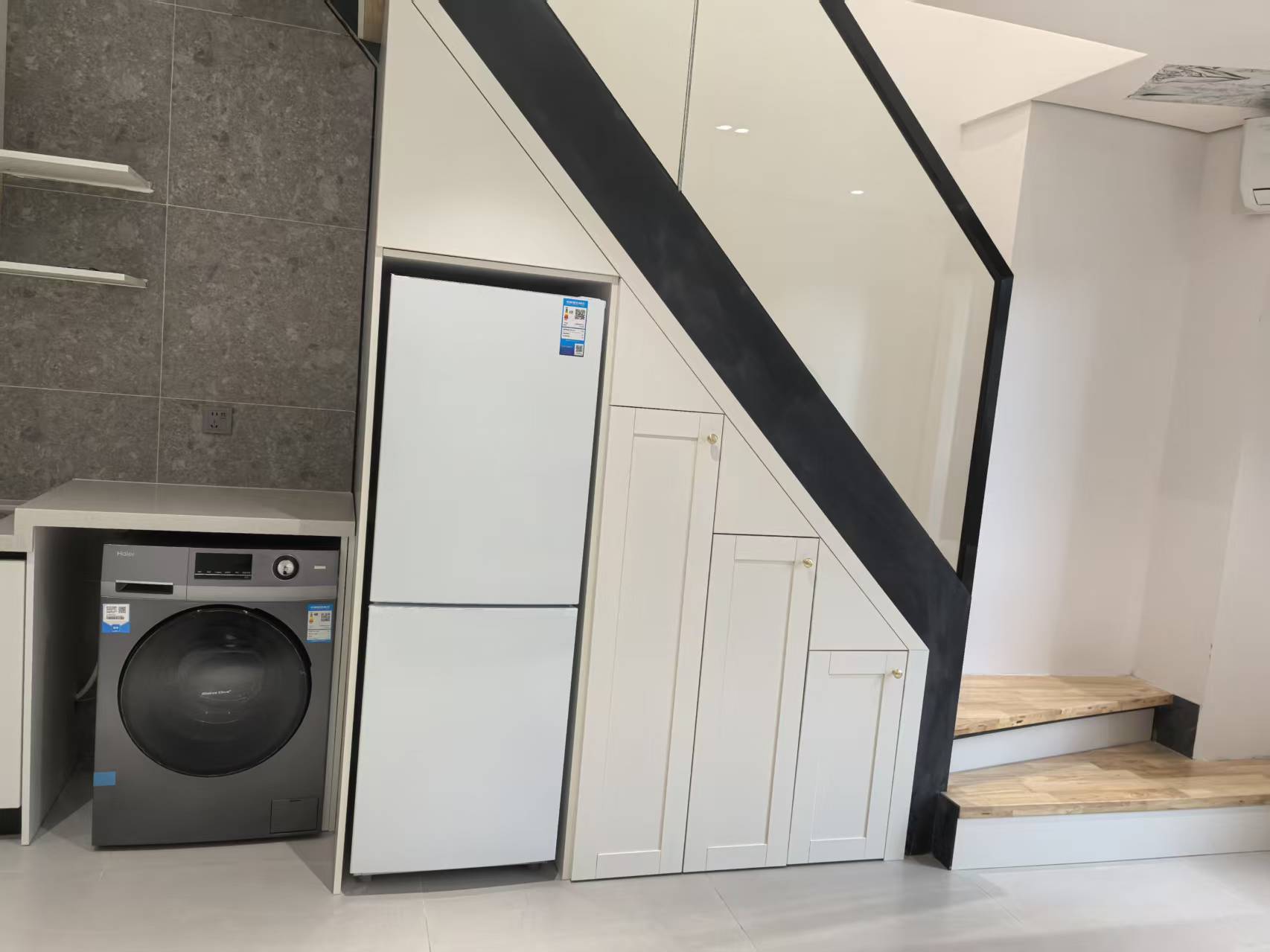 海航豪庭南苑  1室1厅2卫    3500.0元/月室内图