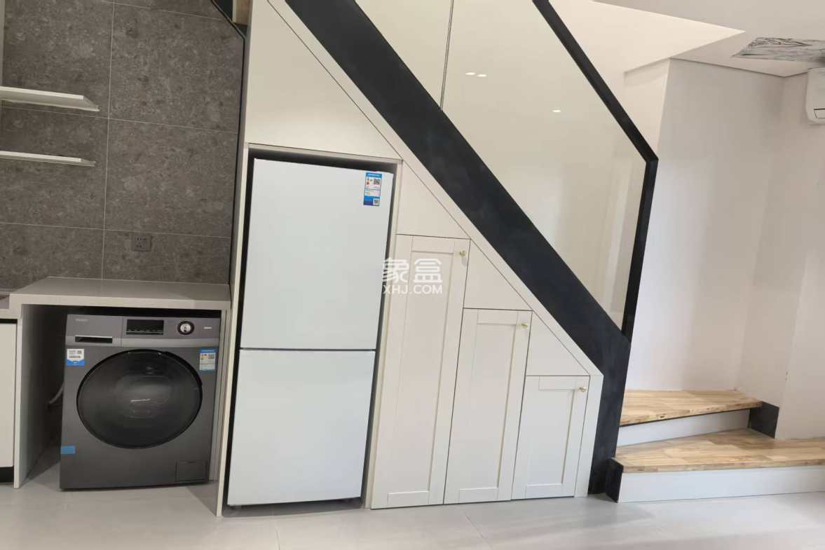 海航豪庭南苑  1室1厅2卫    3500.0元/月 海航豪庭南苑  1室1厅2卫    3500.0元/月室内图