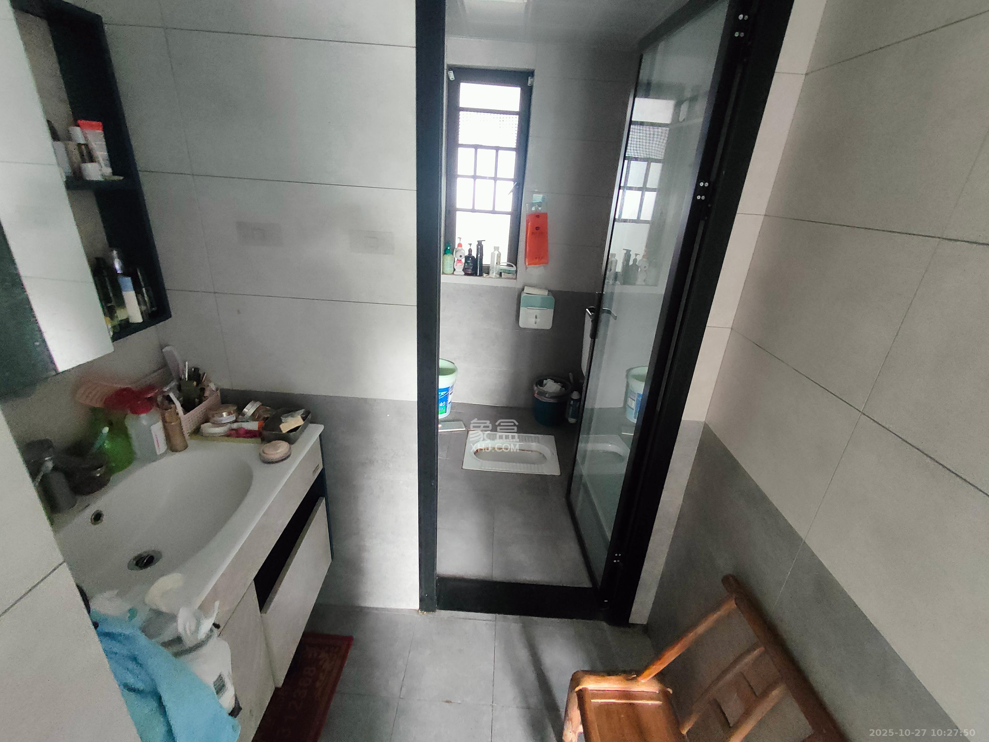 中梁星都荟  3室2厅2卫    2300.0元/月室内图