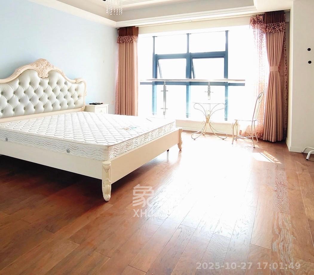 壹号公馆 1室1厅1卫 2000.0元/月 壹号公馆 1室1厅1卫 2000.0元/月室内图