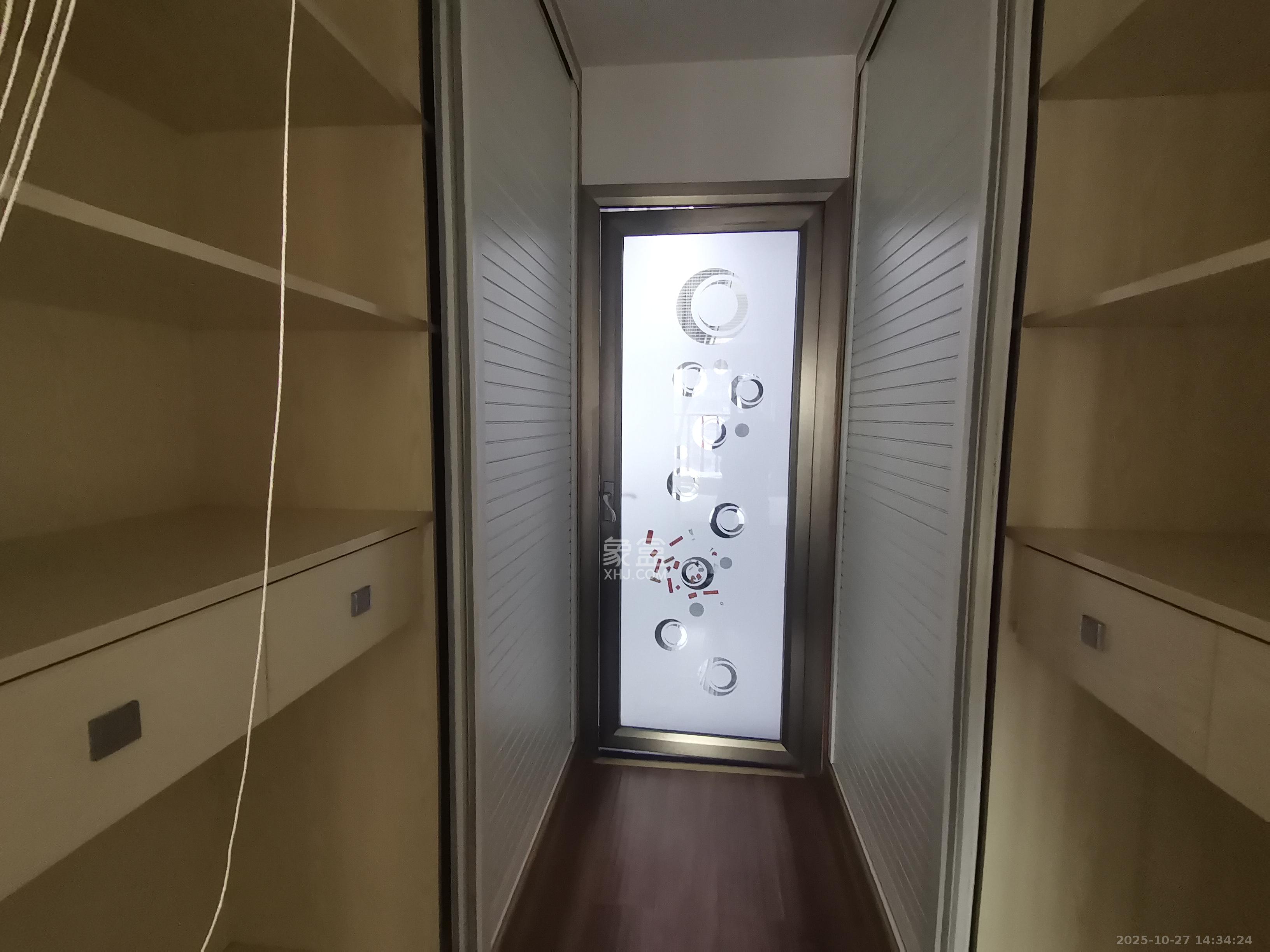 富春山  4室2厅2卫    3000.0元/月 富春山  4室2厅2卫    3000.0元/月室内图