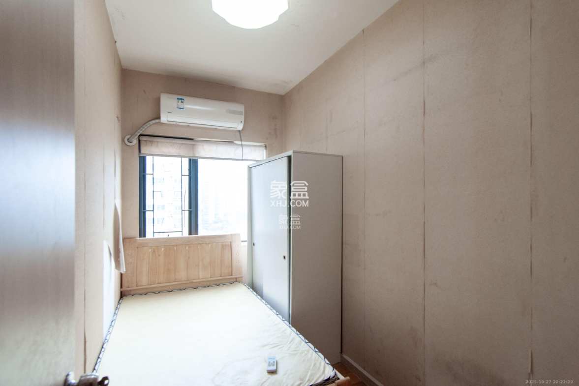 远大麓园  3室2厅2卫    2200.0元/月 远大麓园  3室2厅2卫    2200.0元/月室内图