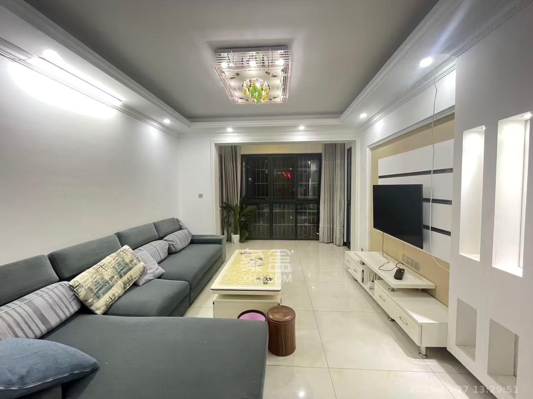 鑫科明珠  2室2厅1卫    2200.0元/月室内图1