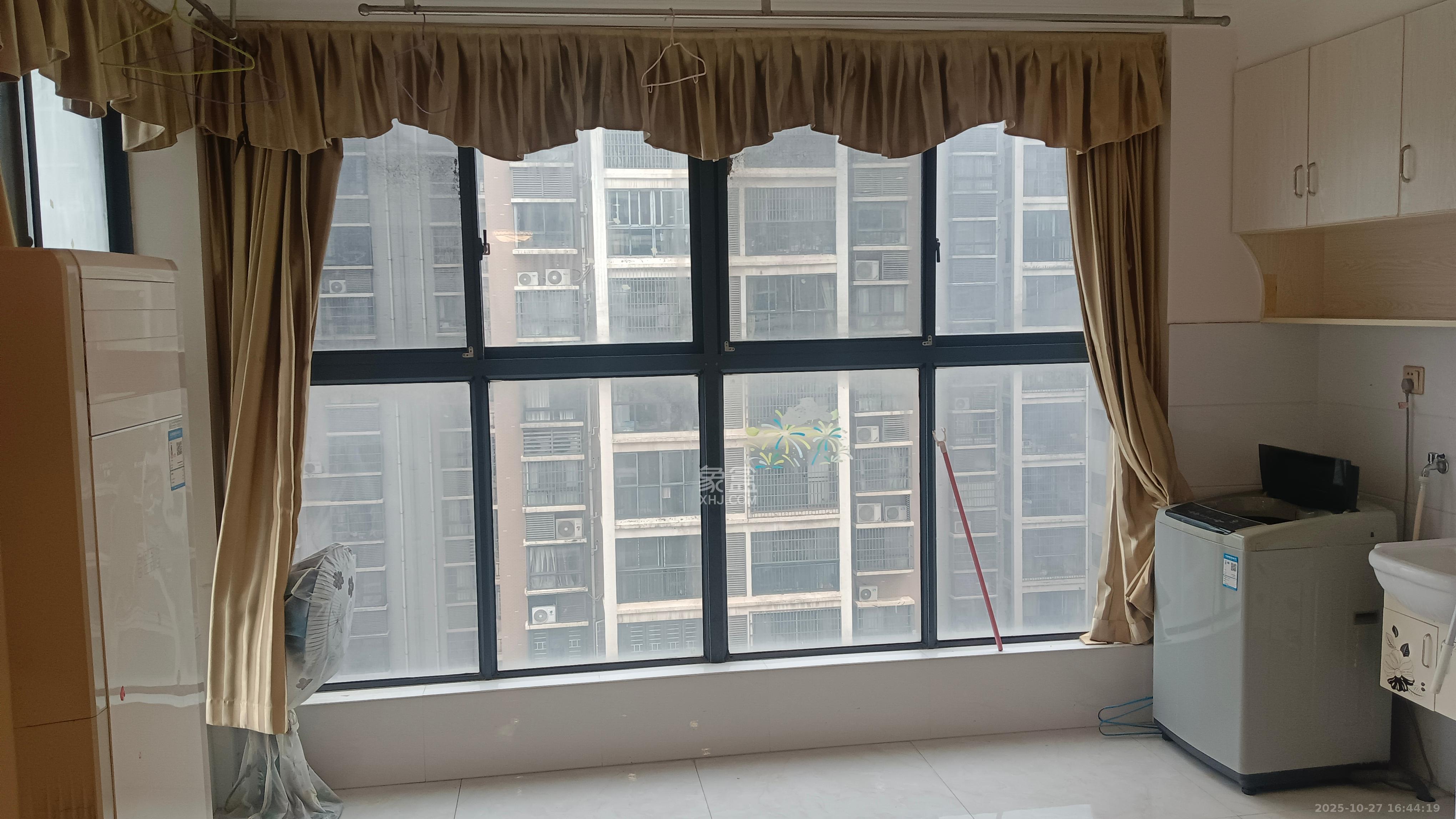 曙光领峰（曙光家园）  3室2厅2卫    2500.0元/月室内图