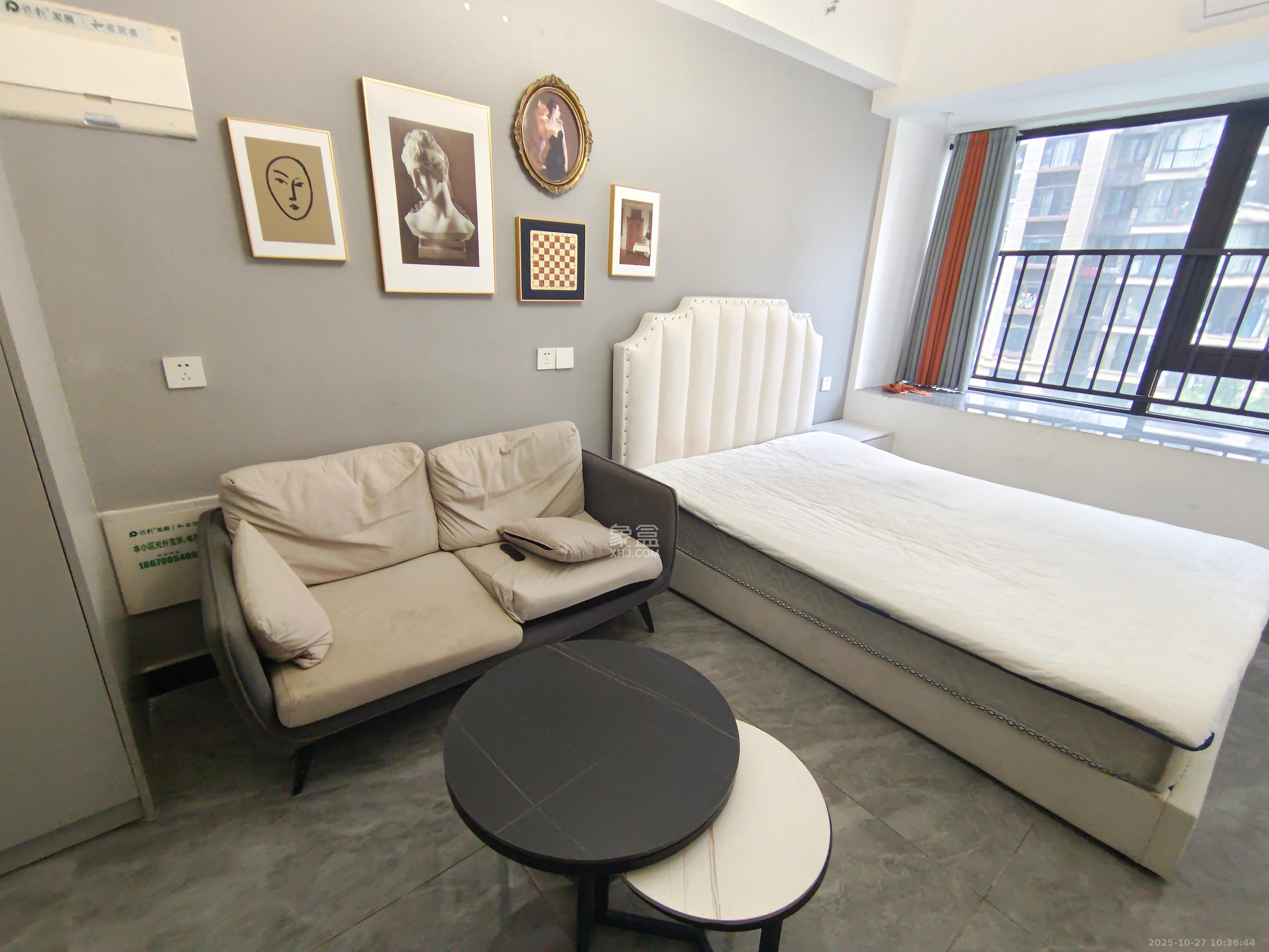 保利海德公园  1室1厅1卫    1600.0元/月 保利海德公园  1室1厅1卫    1600.0元/月室内图1