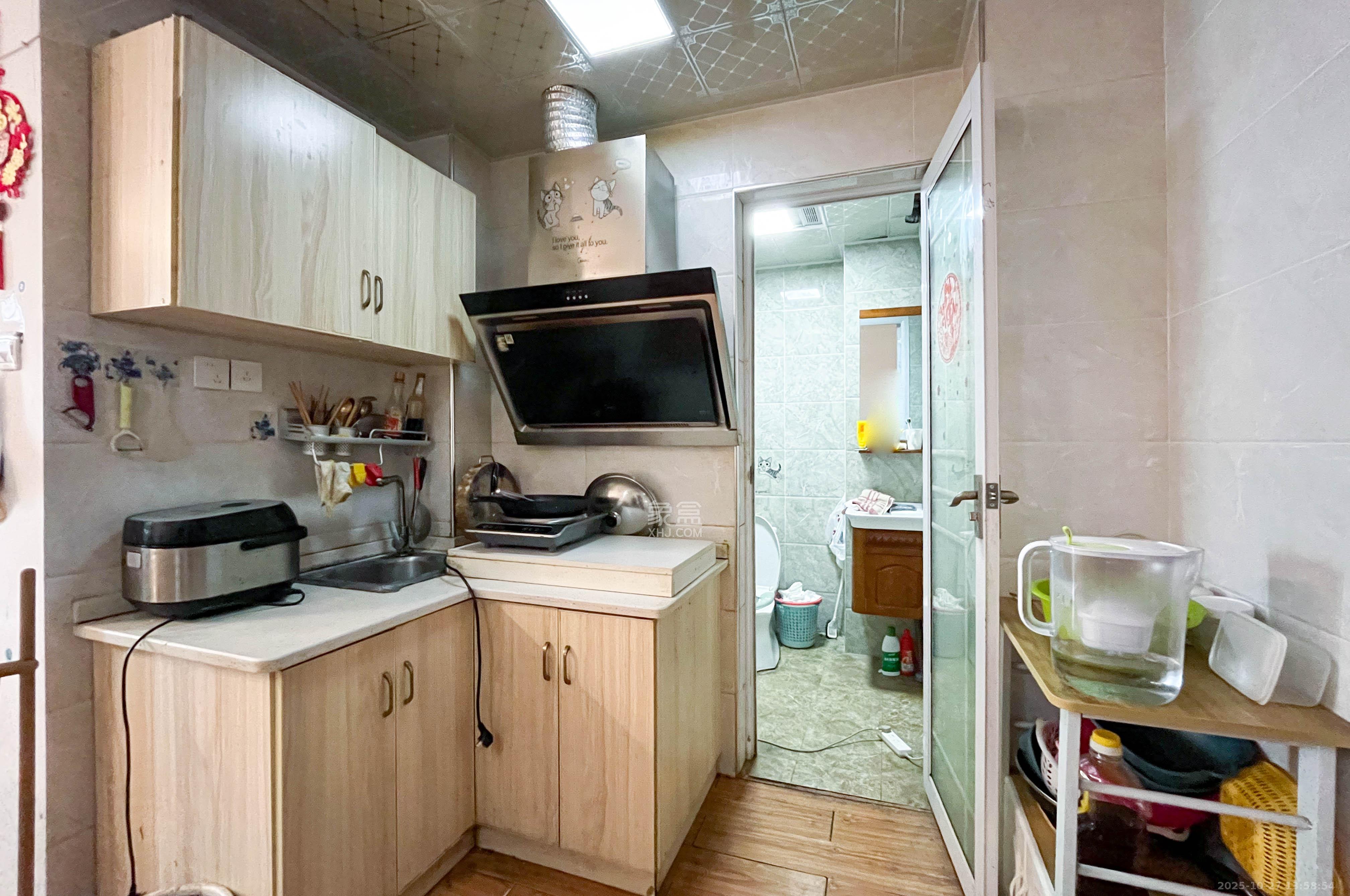 中一九骏（枫桥苑）  1室1厅1卫    49.0万厨房