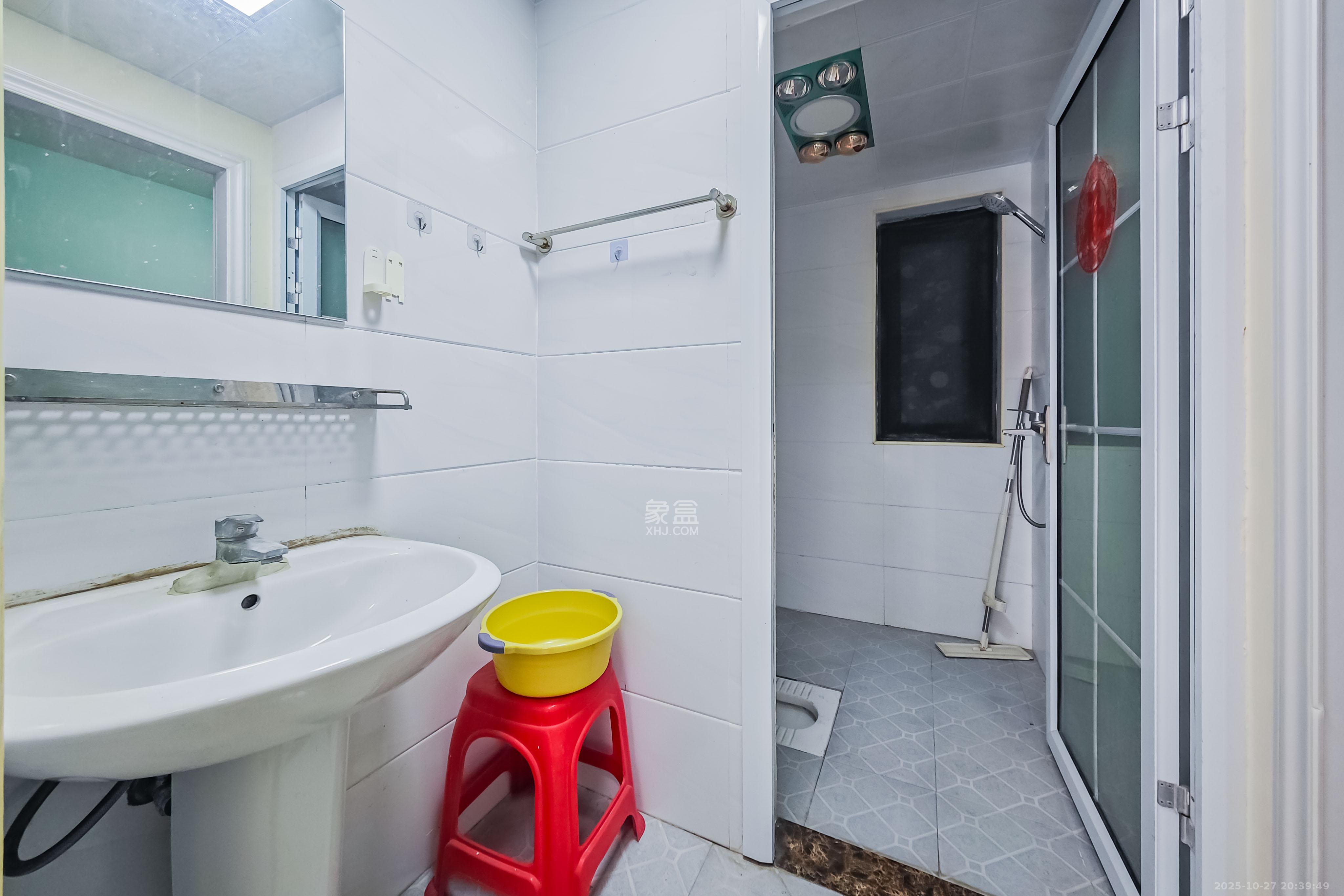 旭辉香樟公馆 2室2厅1卫 69.0万 旭辉香樟公馆 2室2厅1卫 69.0万卫生间