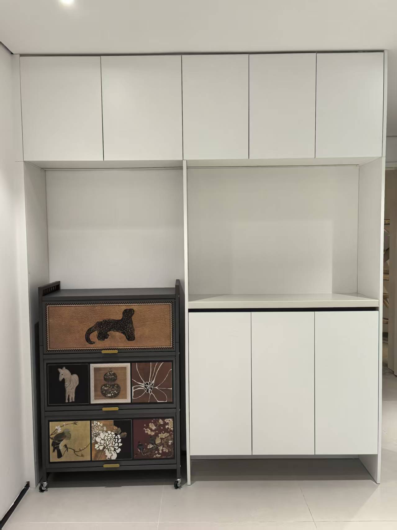 海航豪庭南苑  1室1厅2卫    3500.0元/月室内图