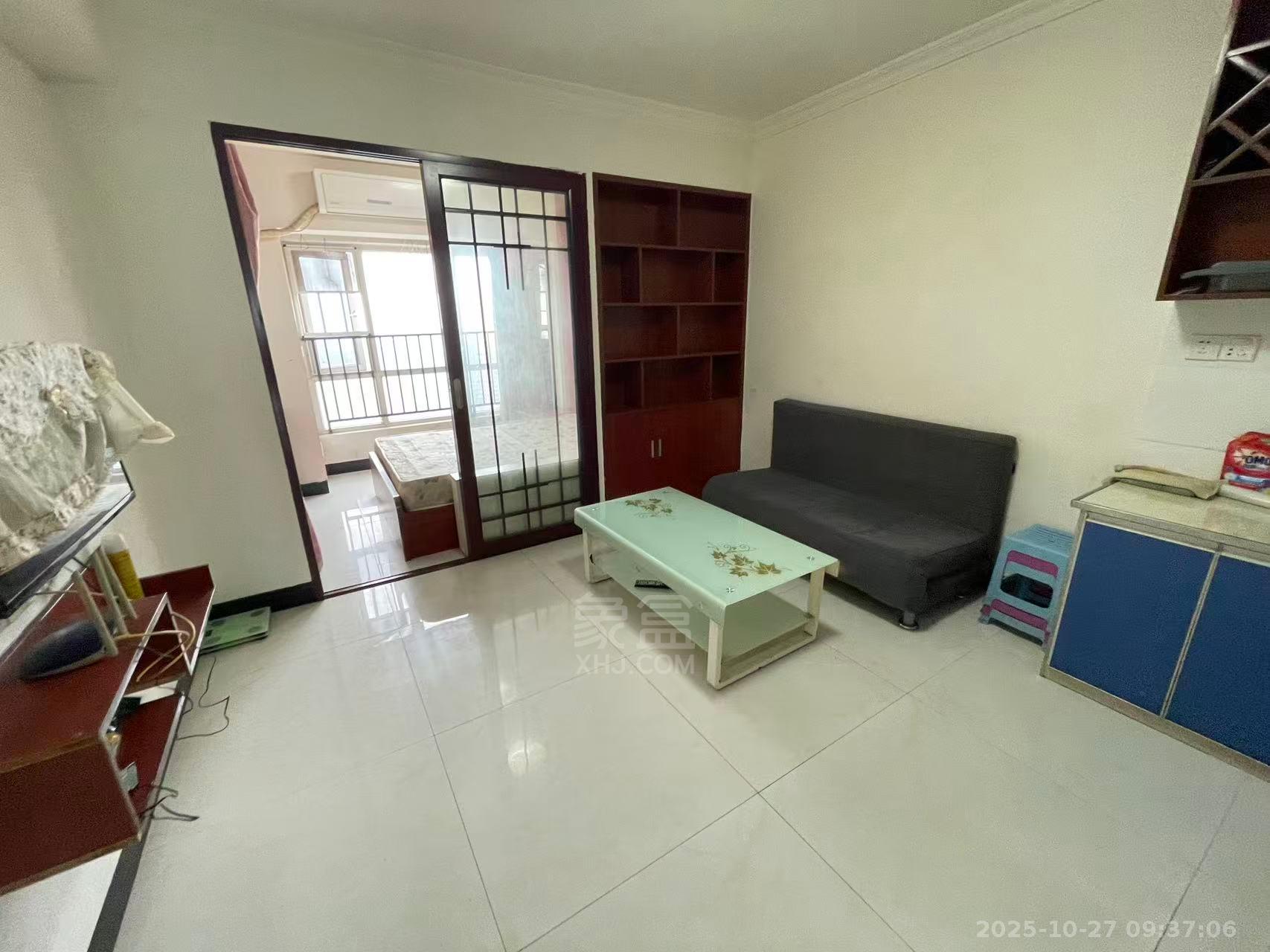 美的城三期 1室1厅1卫 1100.0元/月 美的城三期 1室1厅1卫 1100.0元/月室内图