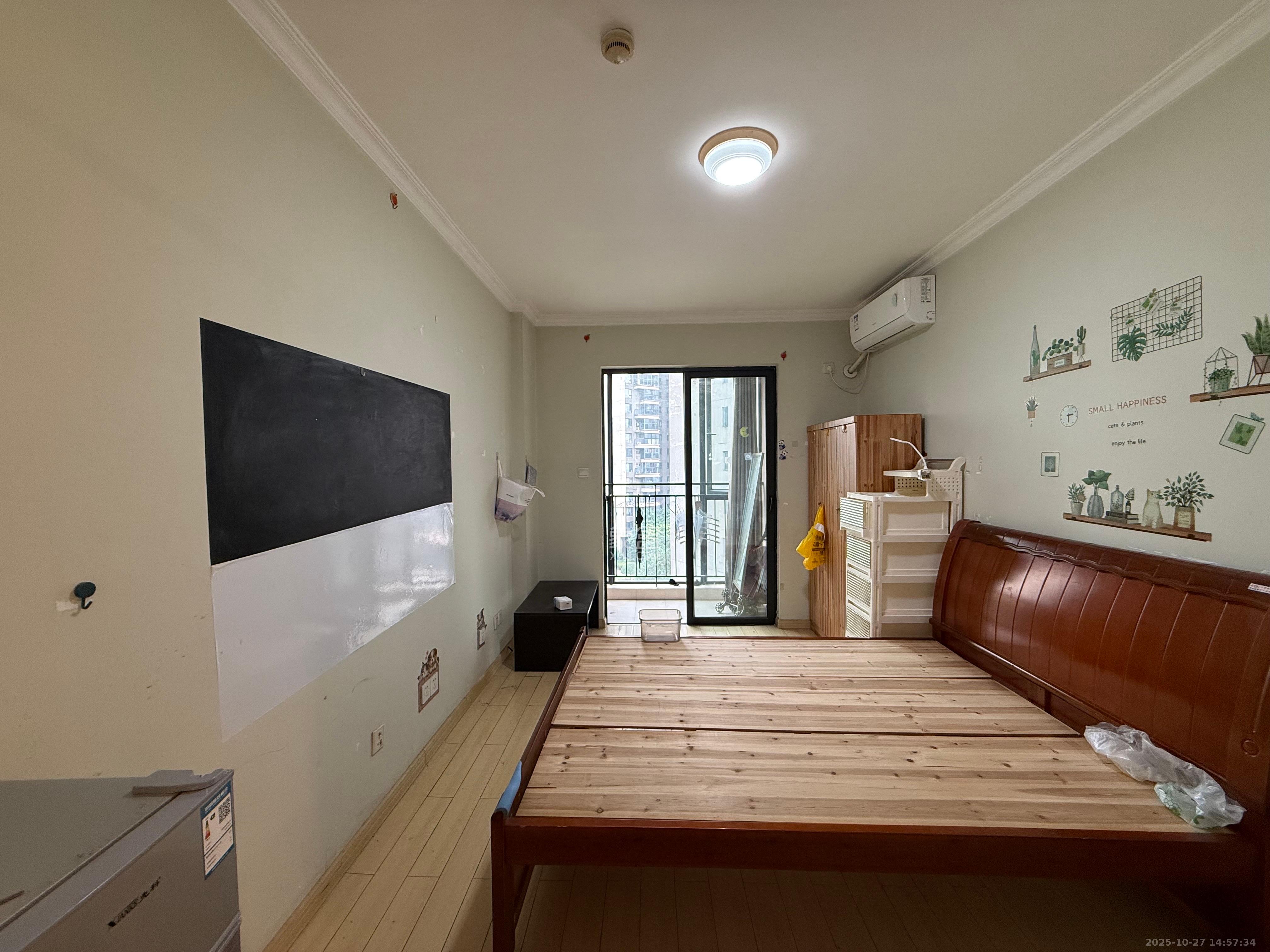 万科金域华府一期  1室0厅1卫    1100.0元/月 万科金域华府一期  1室0厅1卫    1100.0元/月室内图