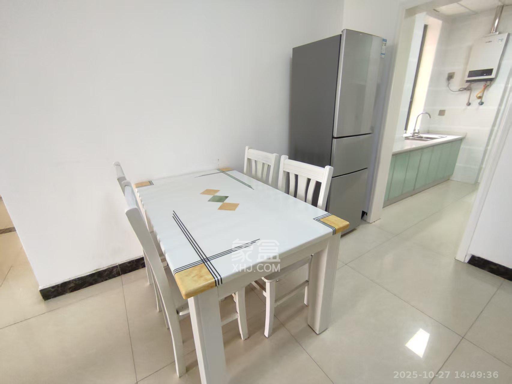 天元涉外景园C区  2室2厅1卫    2500.0元/月室内图