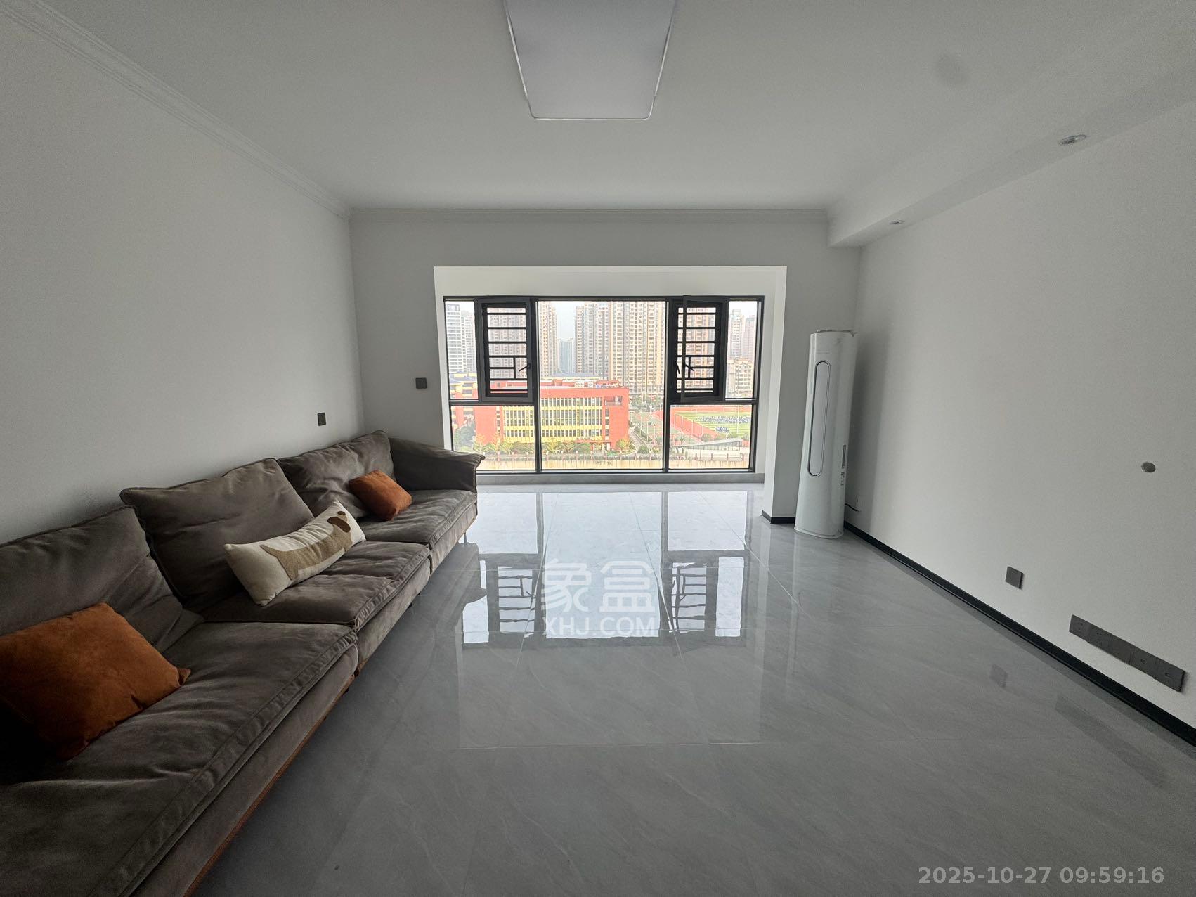 金石蓉园  4室2厅2卫    3500.0元/月 金石蓉园  4室2厅2卫    3500.0元/月